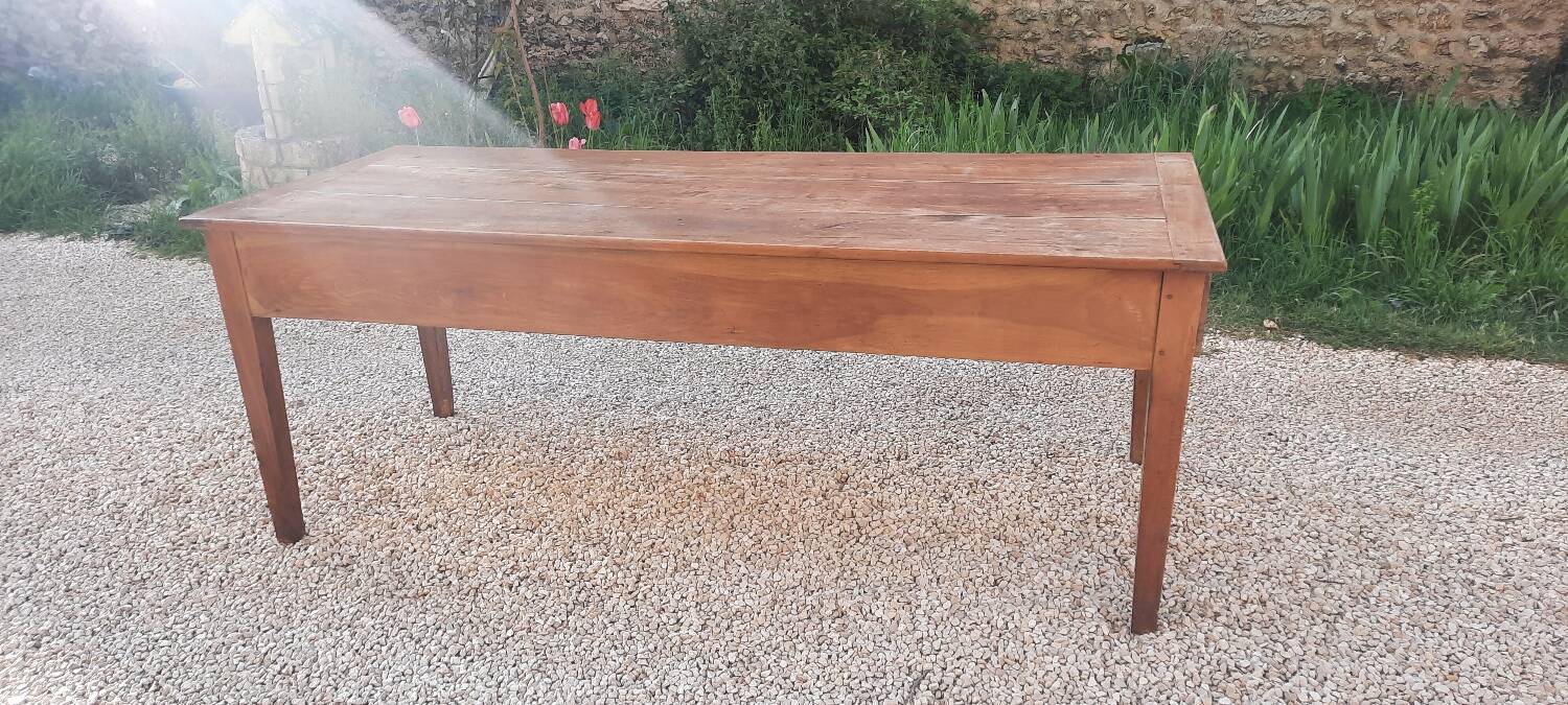 Farmhouse table
