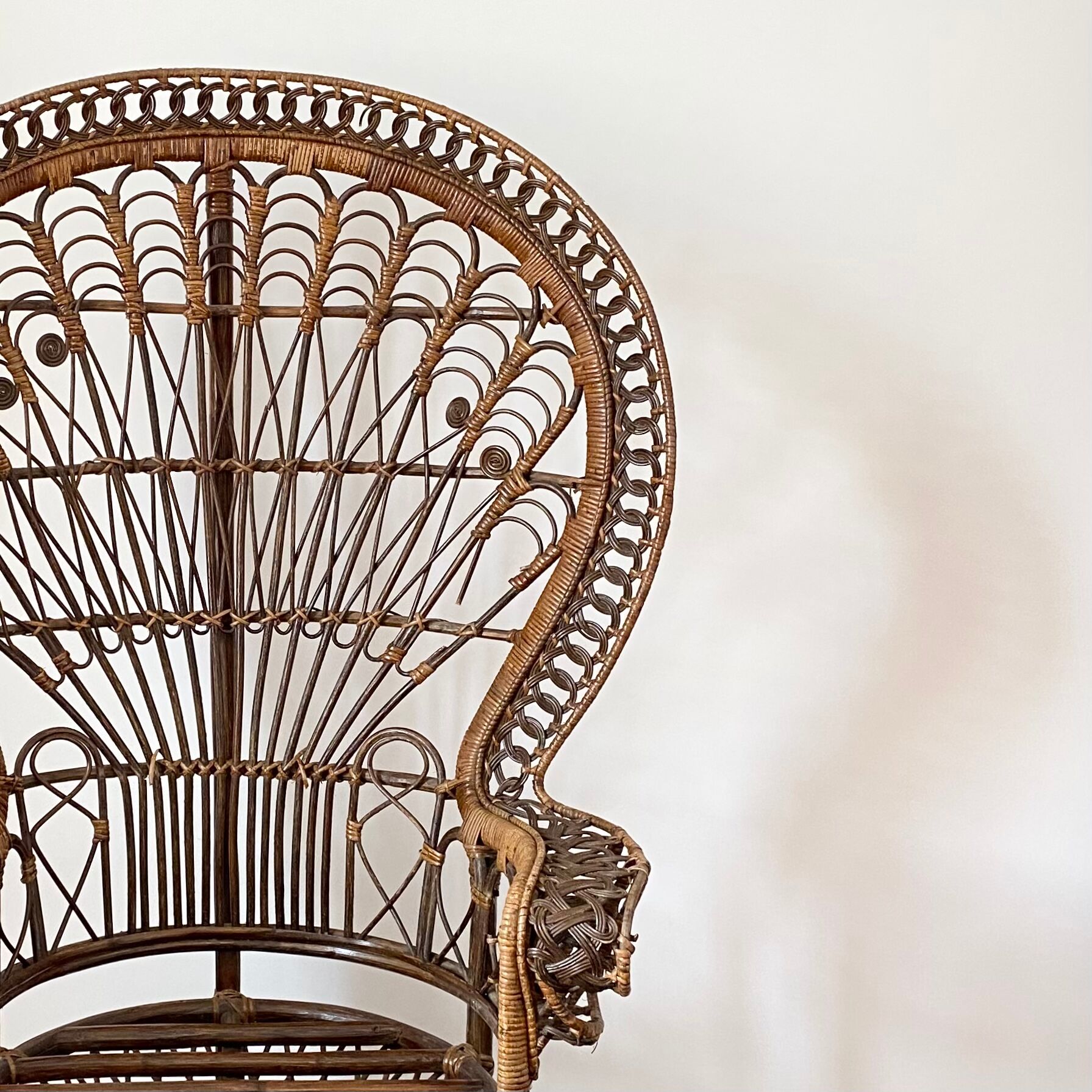 Armchair Emmanuelle old