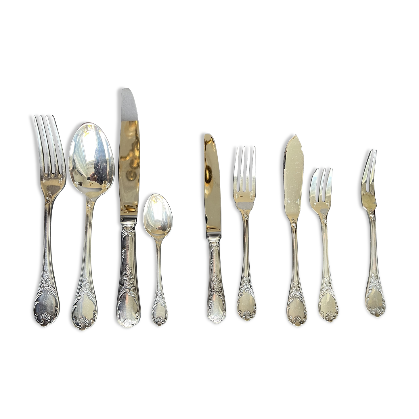Ménagère Christofle modèle Marly 111 pièces