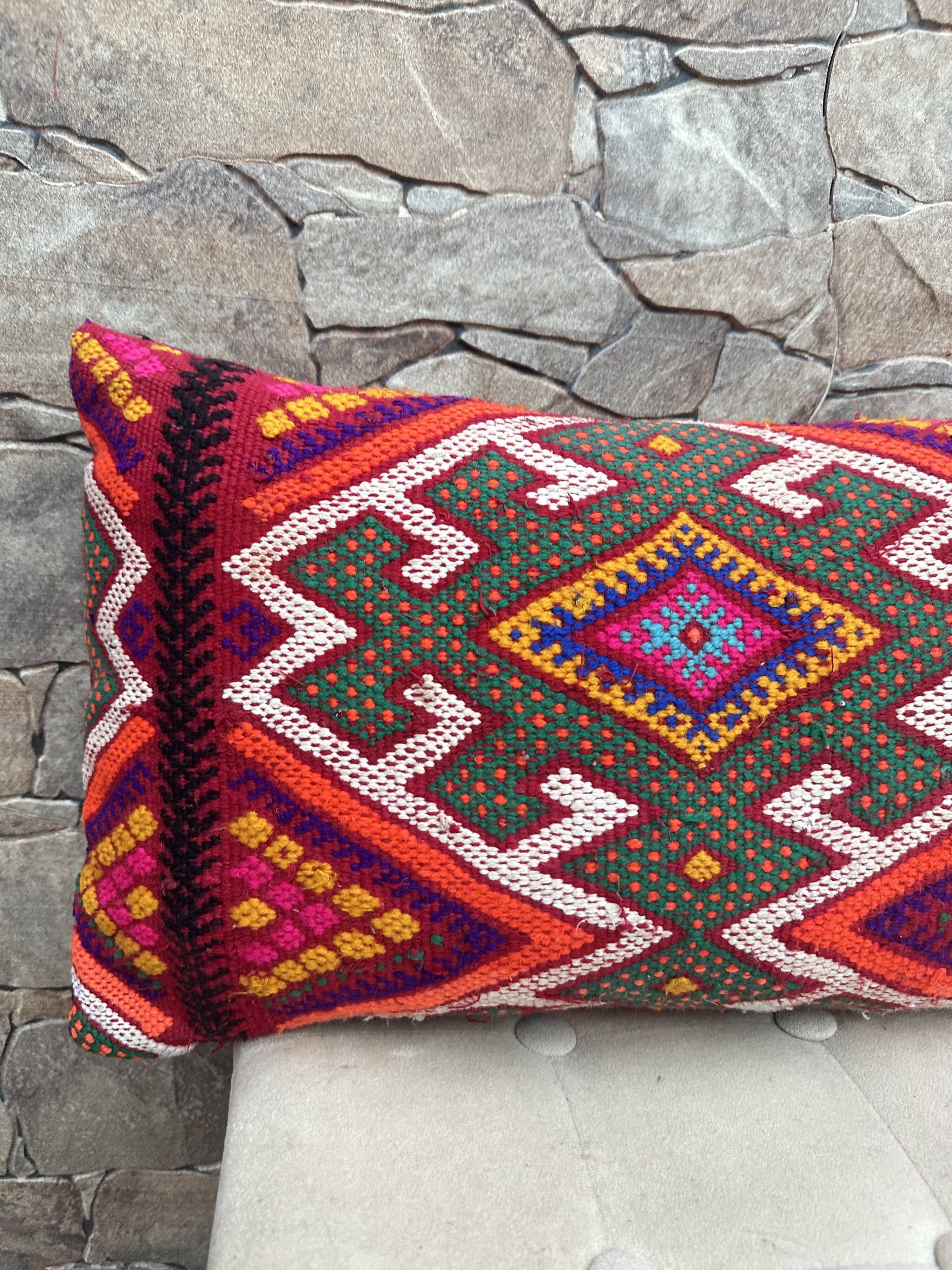 Housse de coussin marocaine vintage berbère en laine