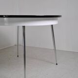 Round Formica table 1970