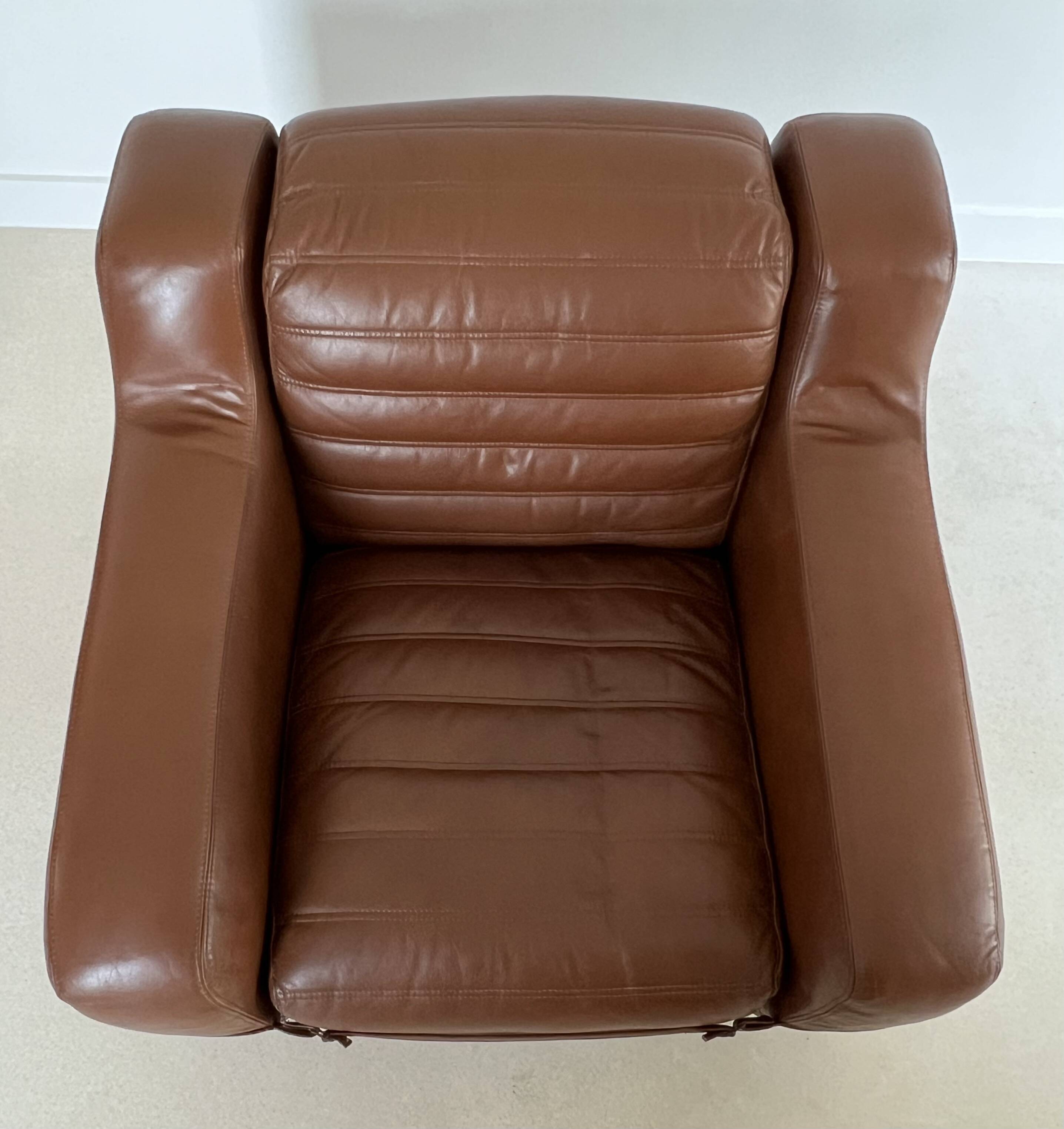 Fauteuil prototype en simili cuir marron par Michel Ducaroy, France années