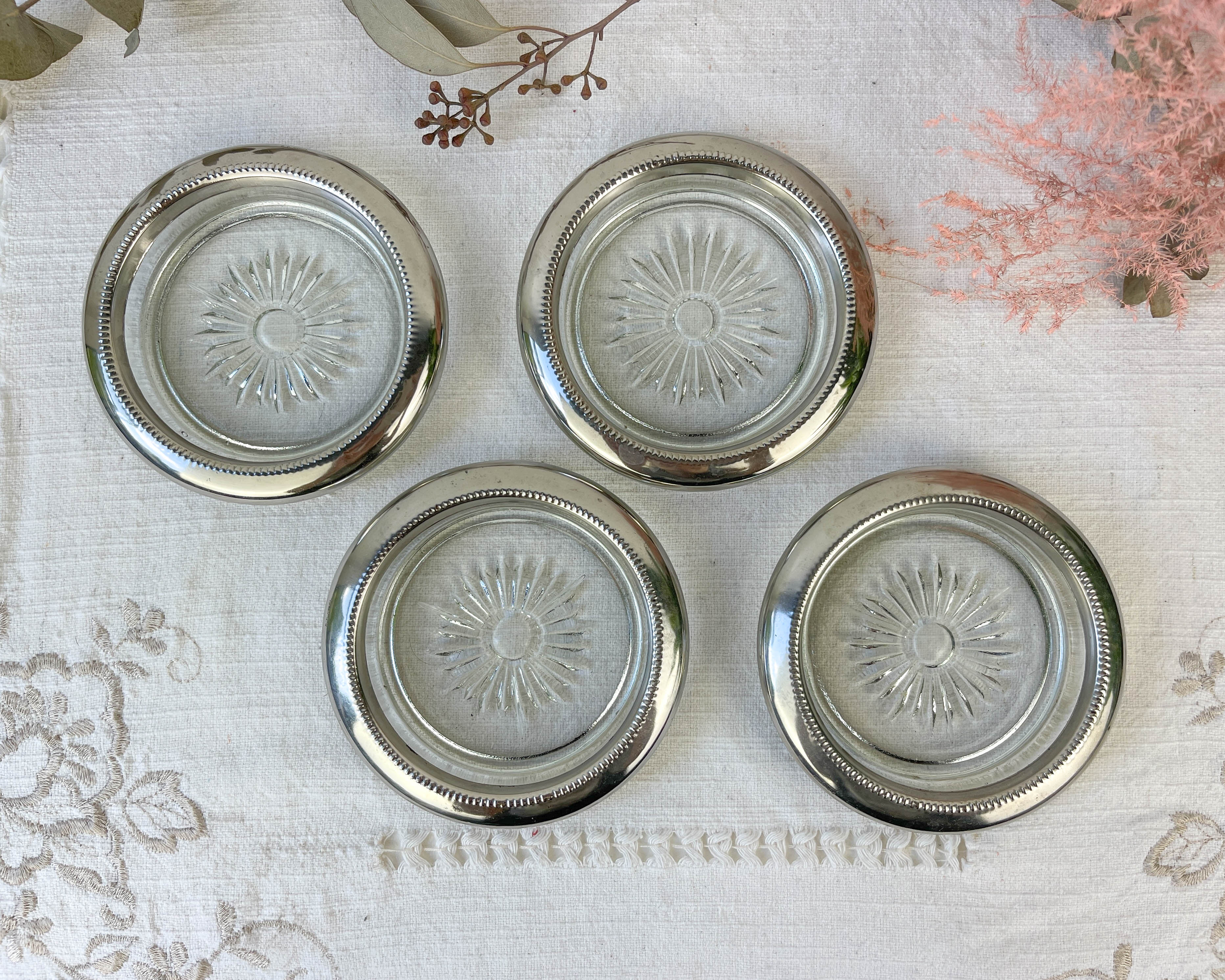 4 vintage glass coasters in glass and silver metal Leonard Silverplate style