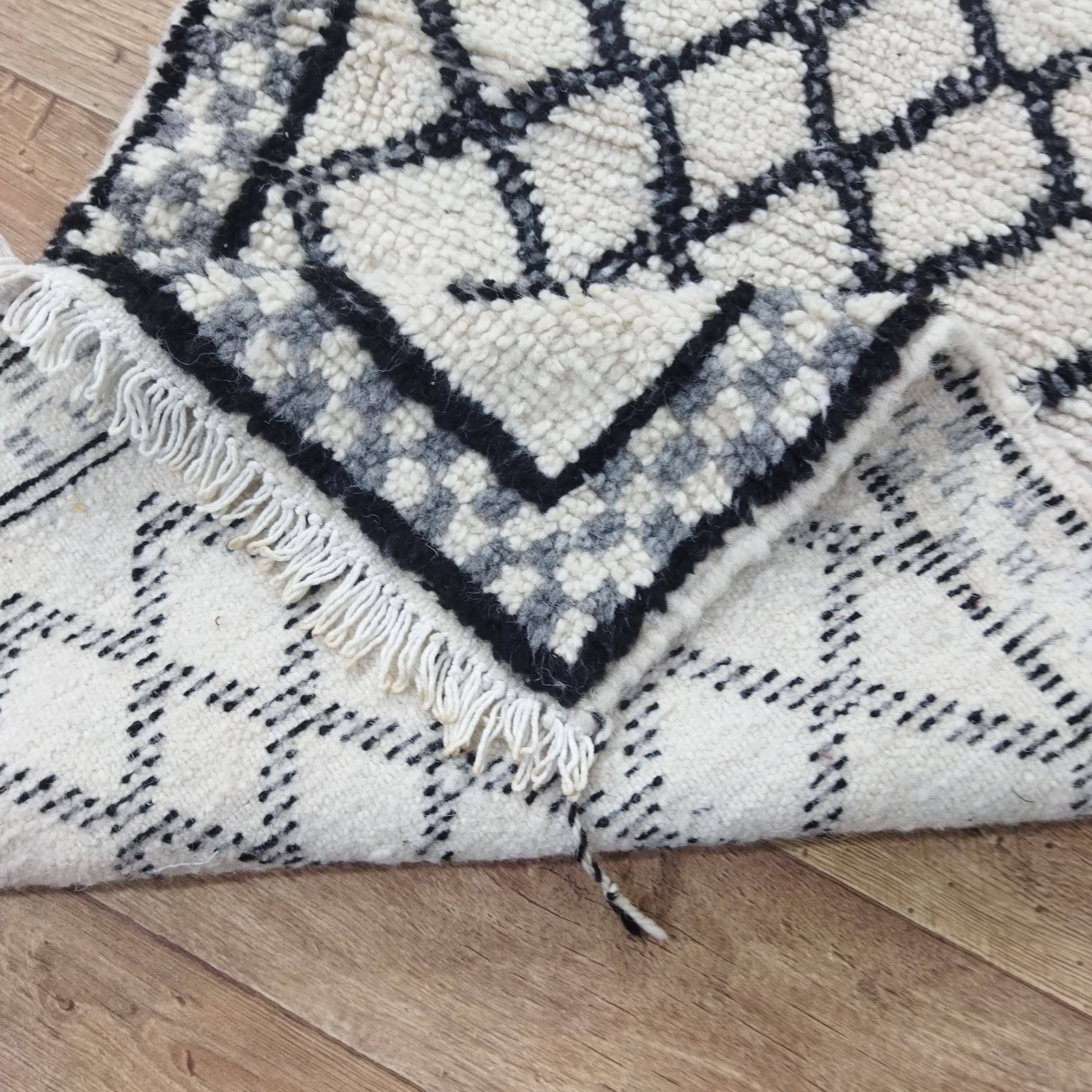 Handmade Berber wool mrirt rug 145 X 65 CM