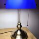 Lampe de banquier vintage en cristal bleu années 80