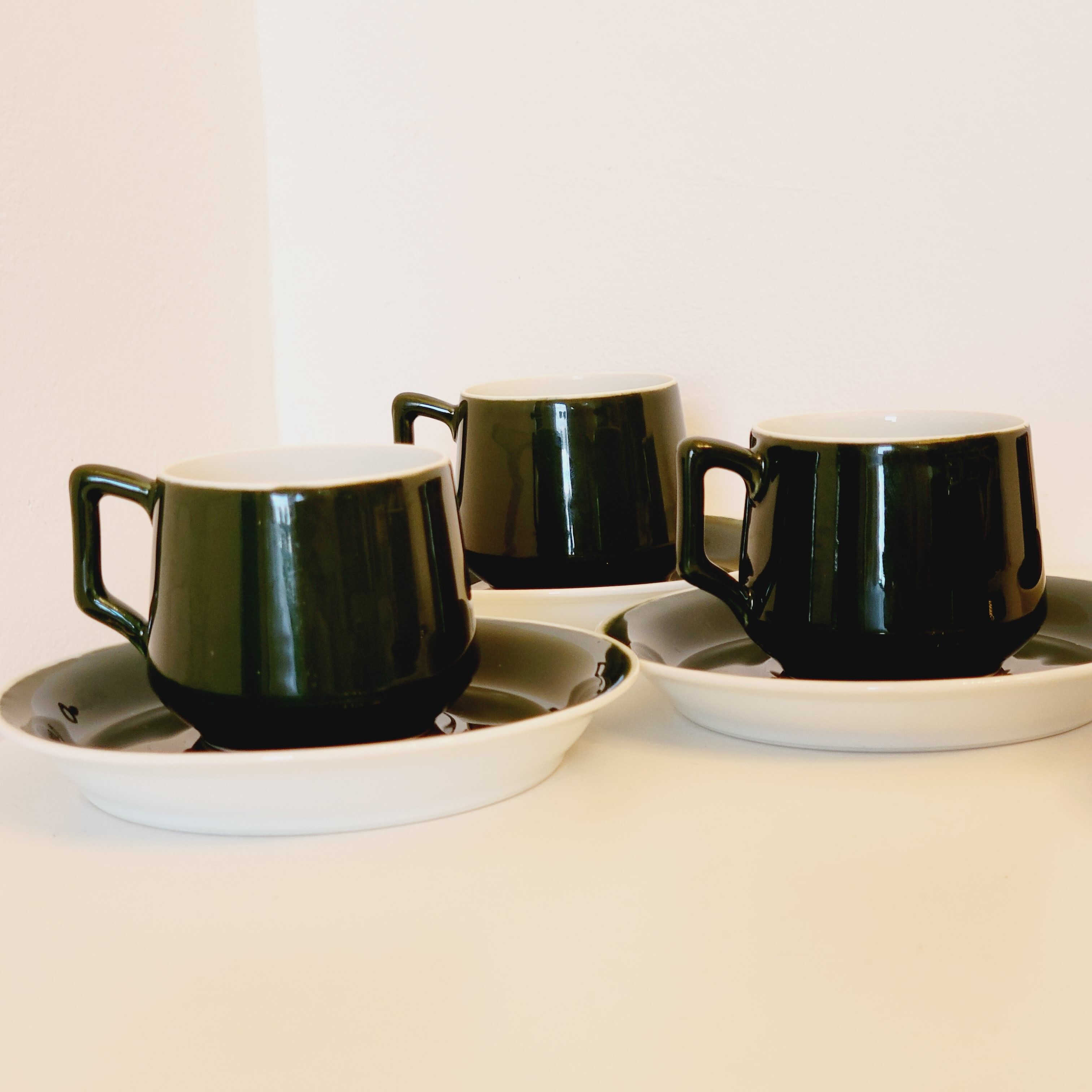 5 coffee cups