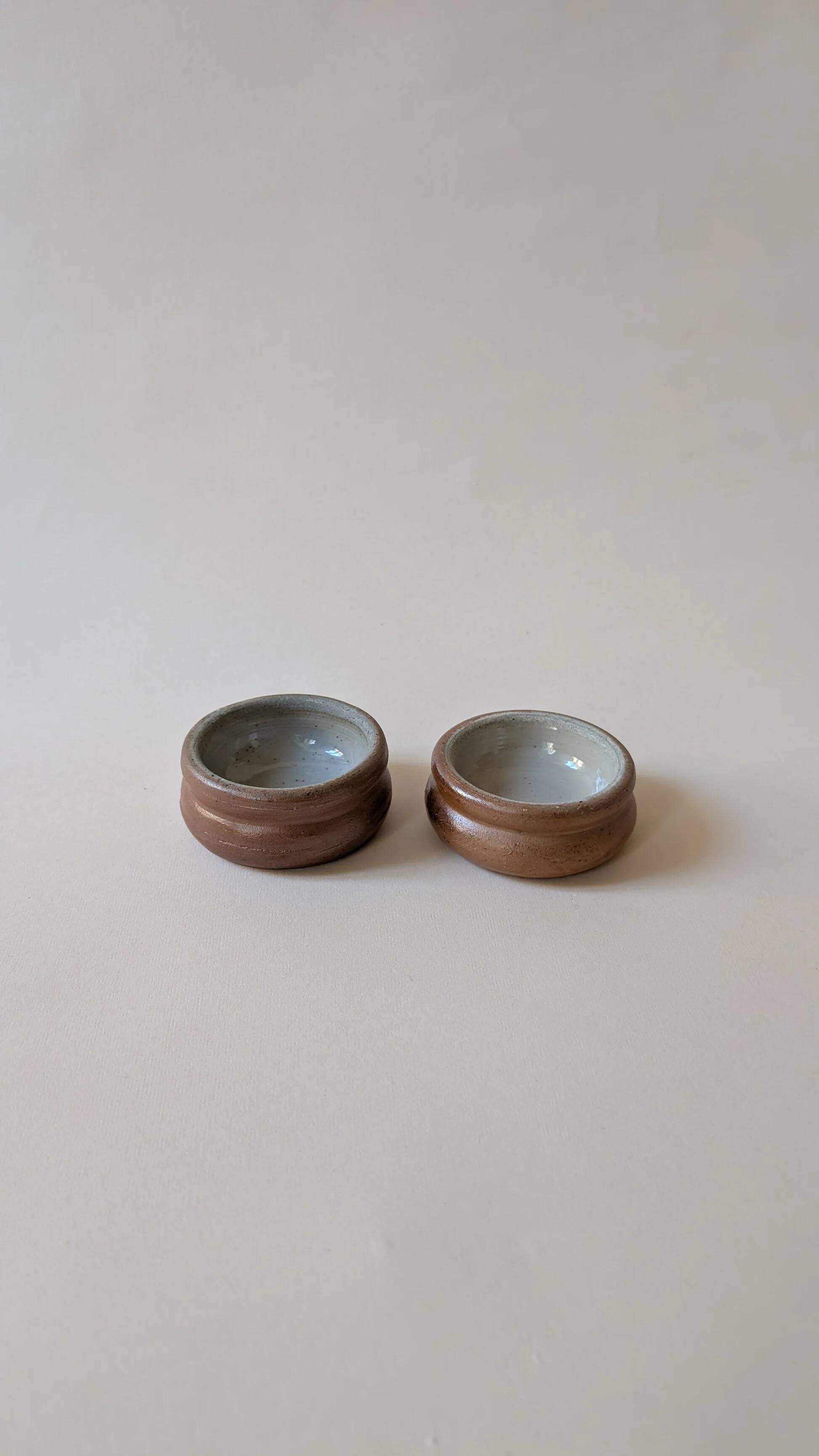 Pair of stoneware bowls