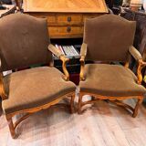 Paire de fauteuils en velours