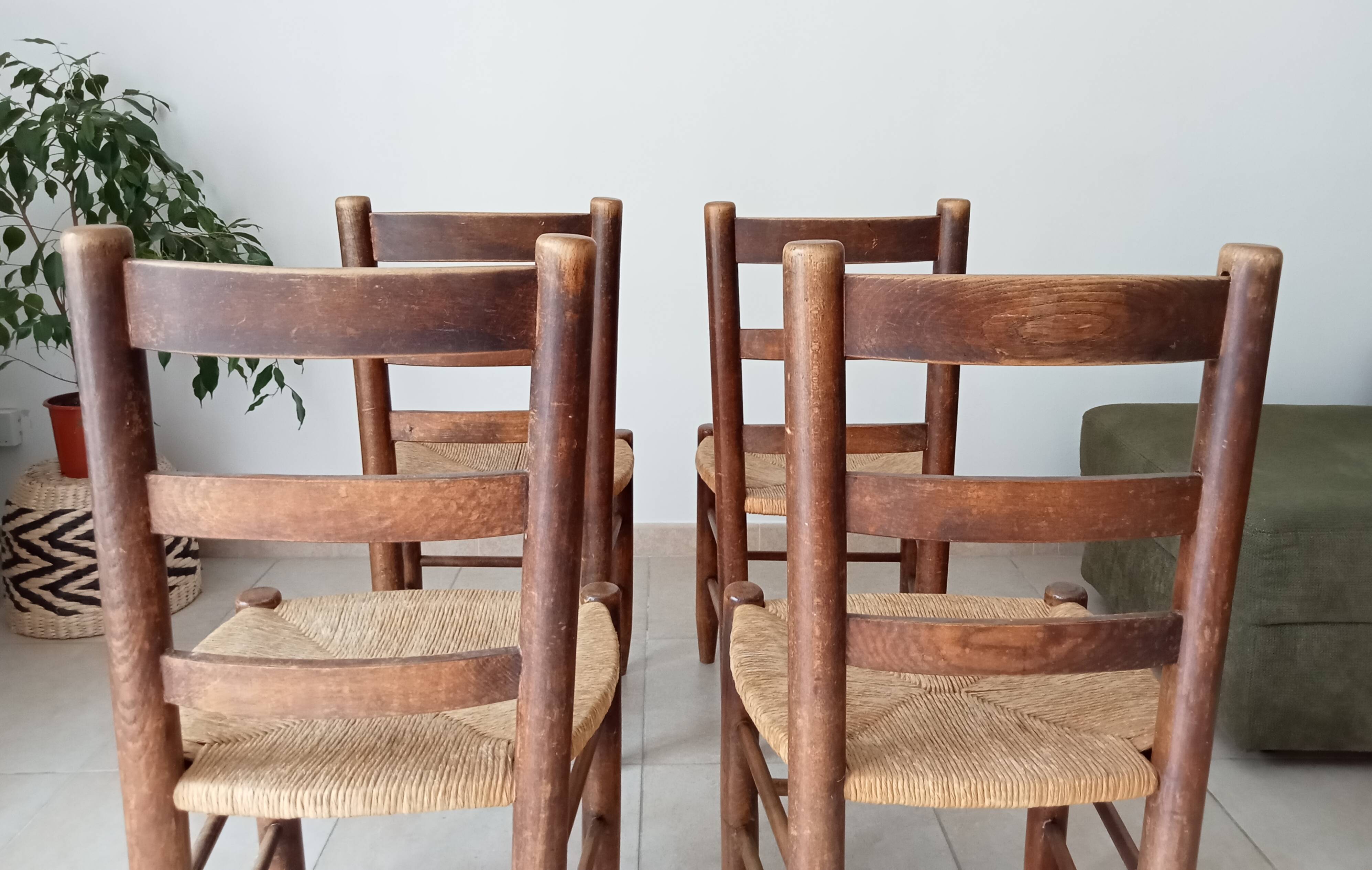 Set of 4 antique mountain chairs in the style of Charlotte Perriand