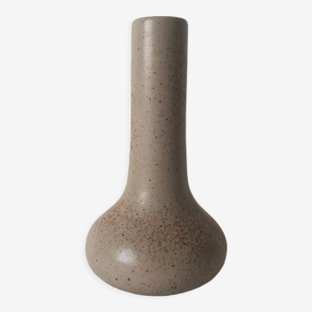 Soliflore sandstone vase