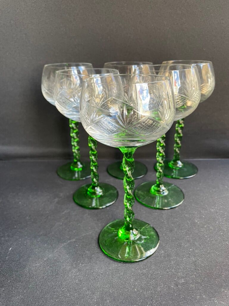 Lot de 6 verres à vin blanc d’Alsace cristal soufflé et taillé XXème