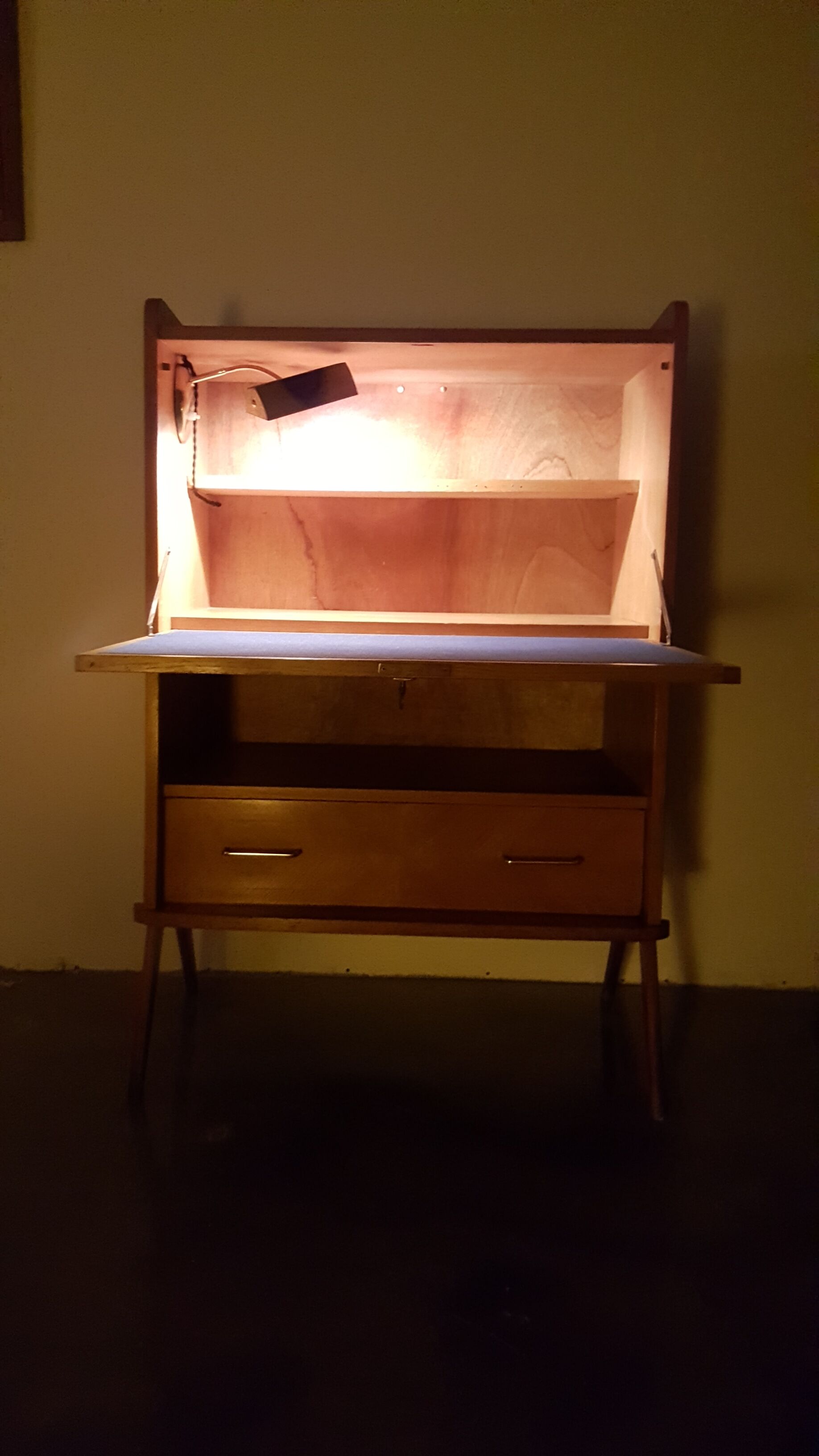 Writing desk