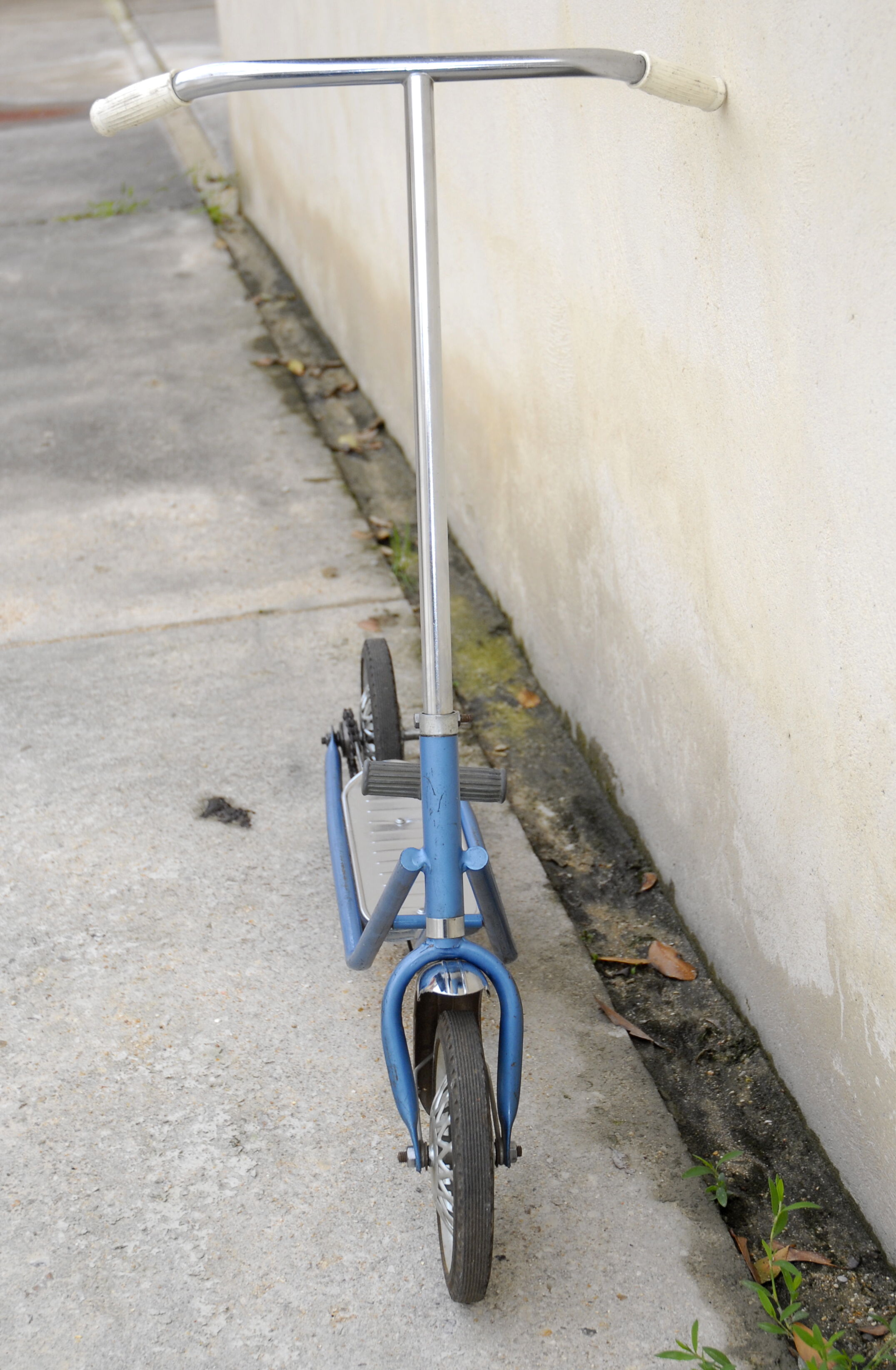 Scooter vintage blue color with chrome 50/60 years