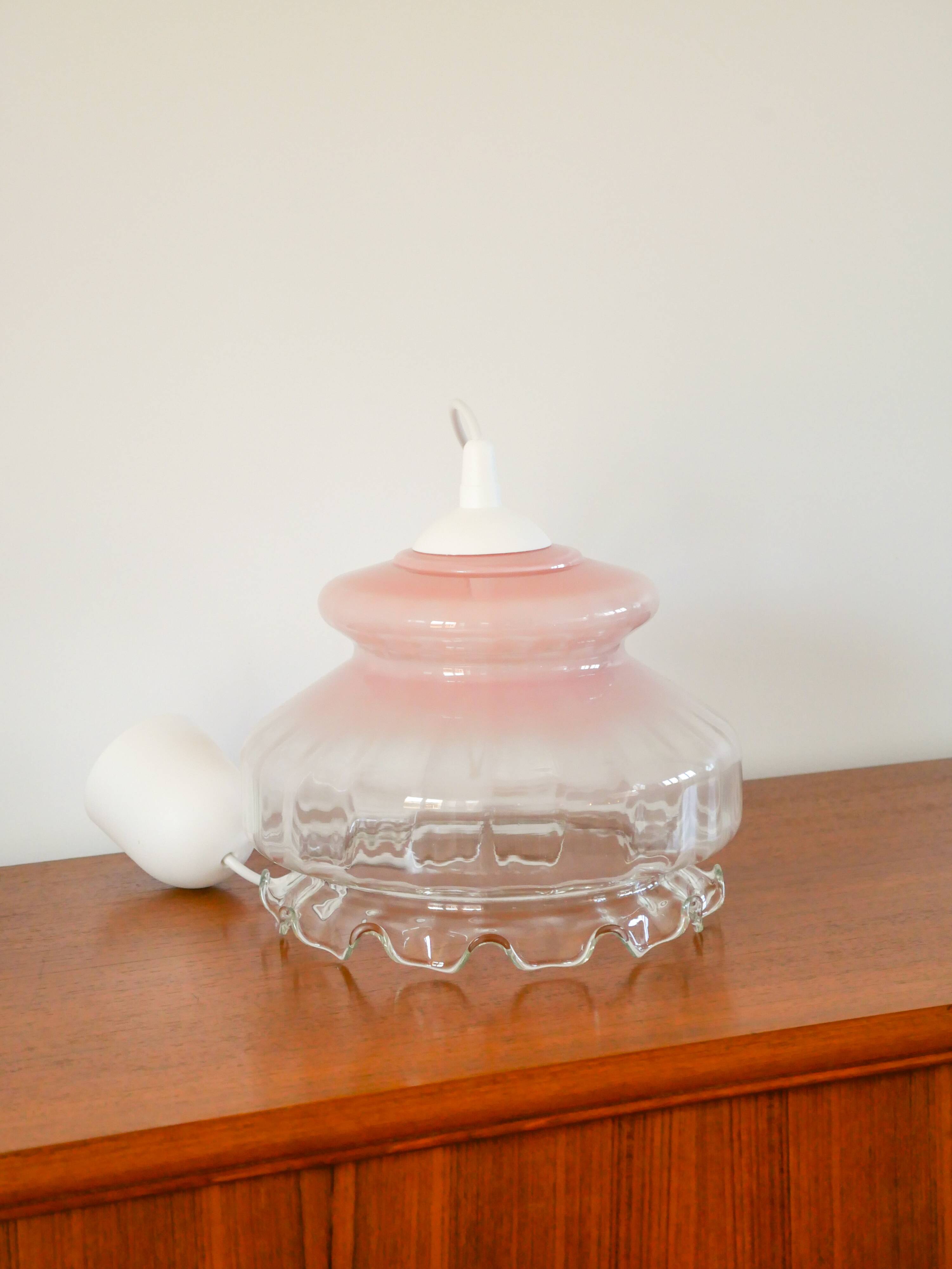 Suspension in opaline, Rose Tie & Dye, 1960