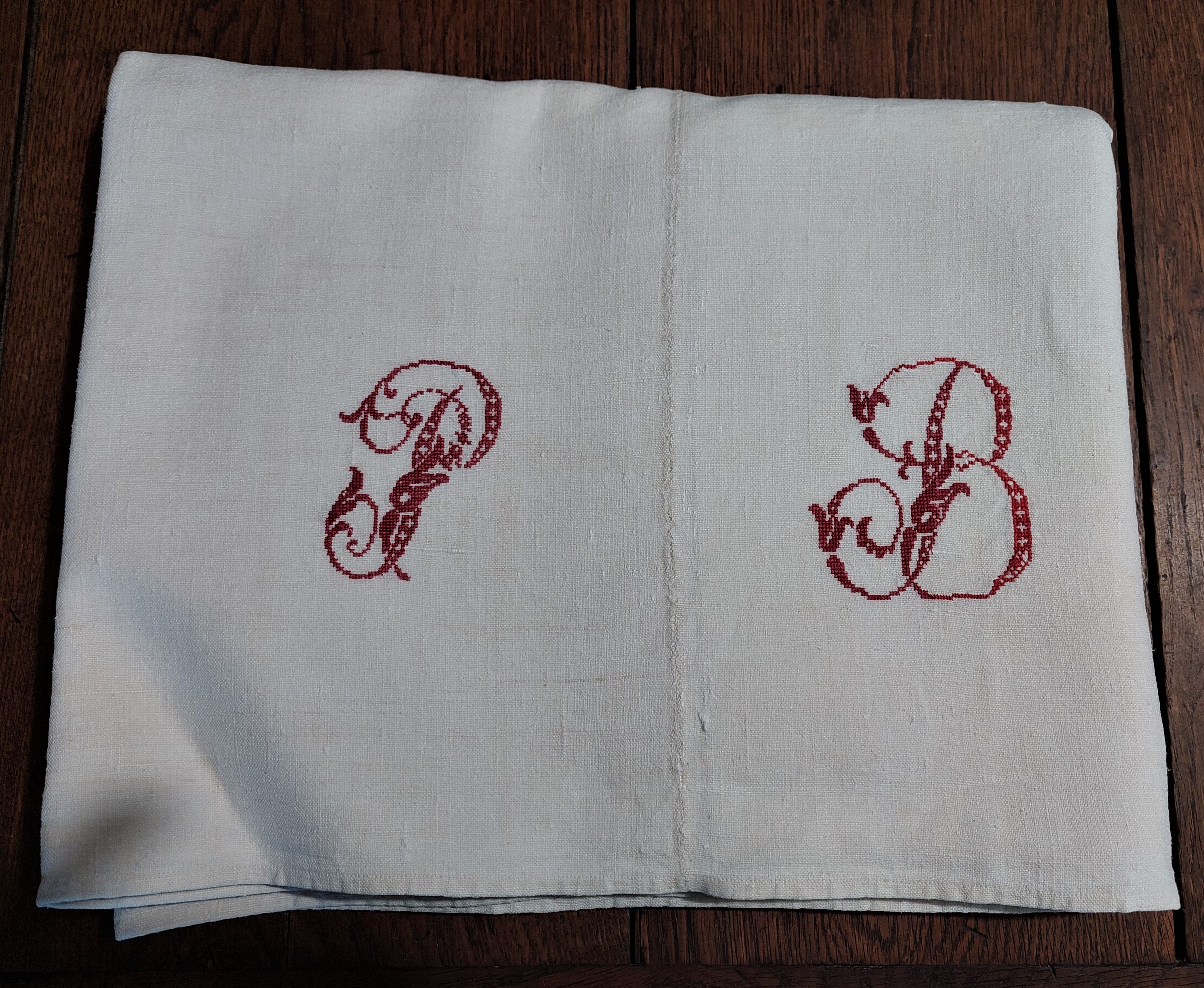 Old sheet monogram red PB hemp 220 X 230 cm