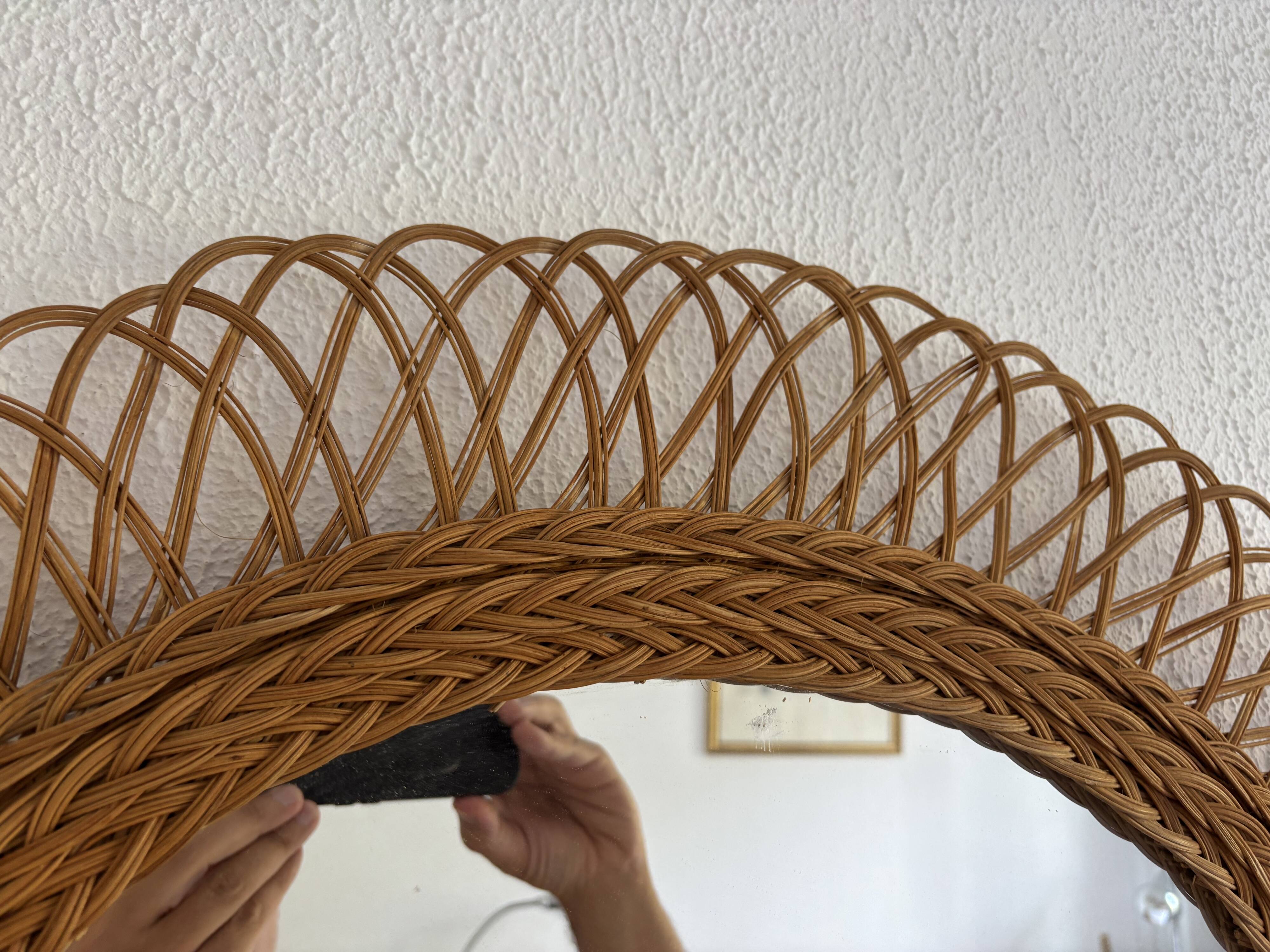 Vintage 1960 sun flower rattan wicker mirror - 68 x 58 cm