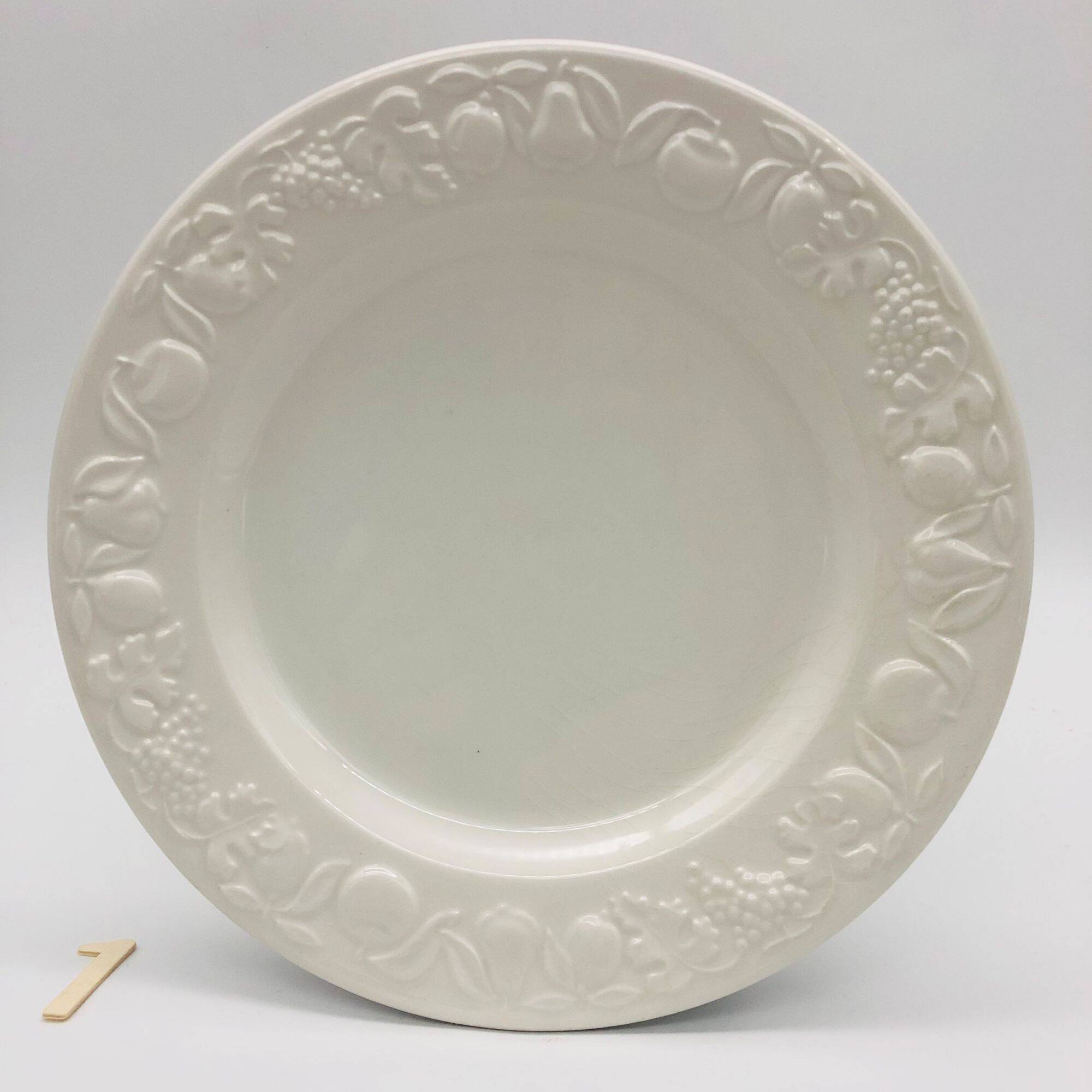 6 flat plates. Franco Giorgi by Quadrifoglio. Italy.