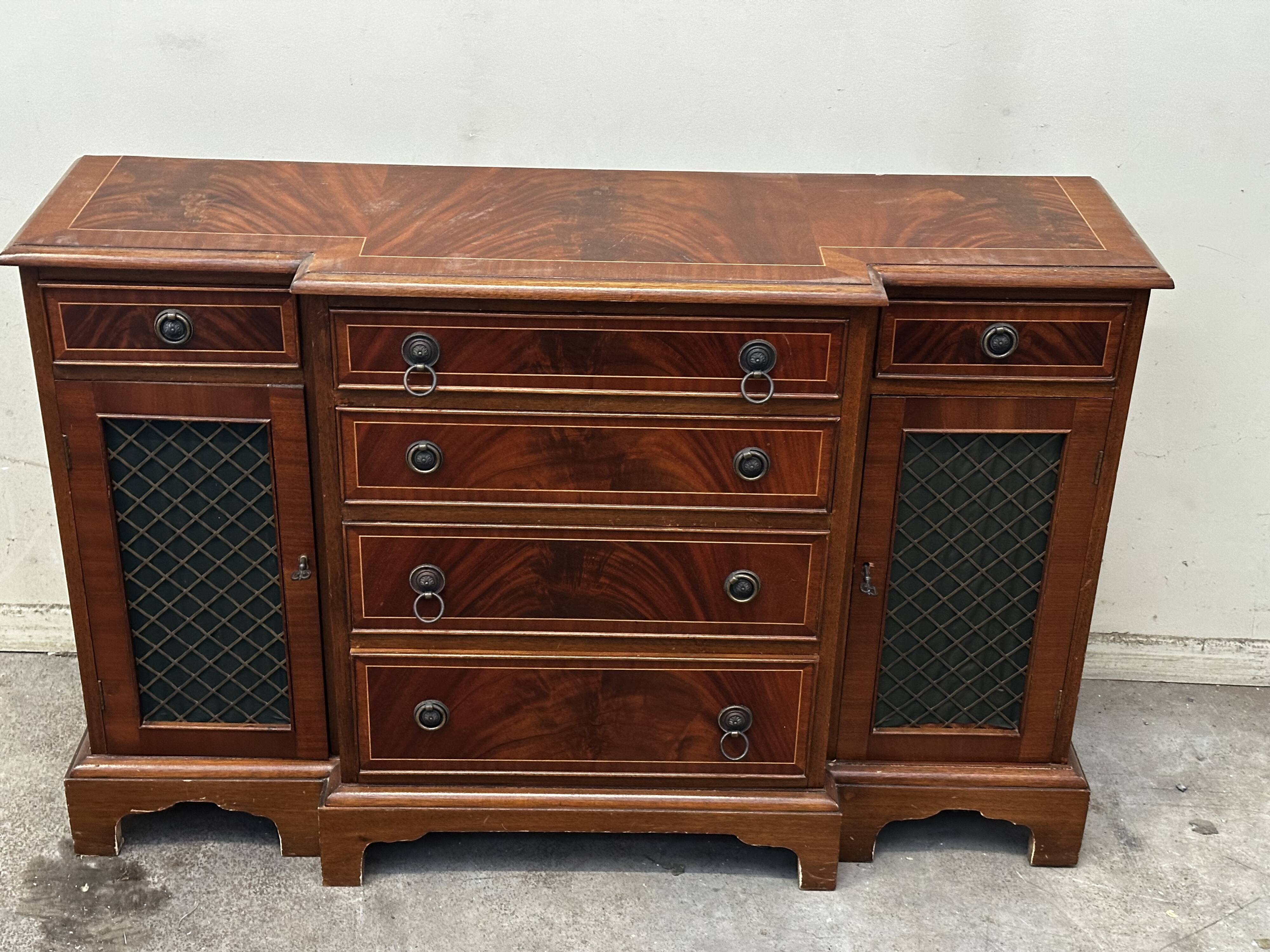 Buffet Anglais en acajou fin 19 e