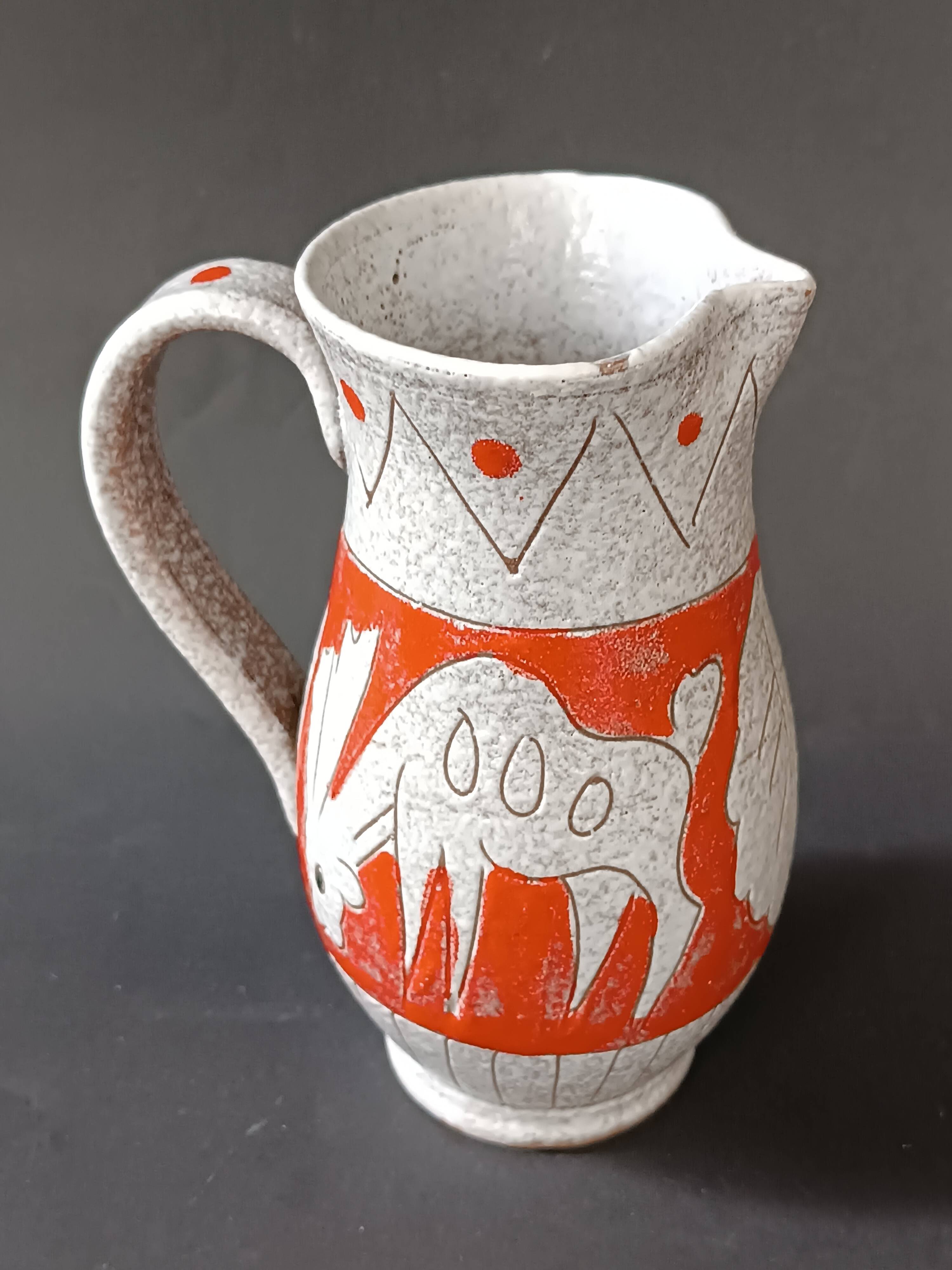 Vase pichet en sgraffito Fratelli Fanciullacci Italie décor cerfs vintage