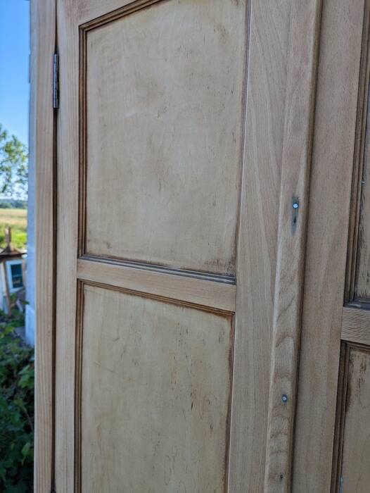 Small Parisian wardrobe