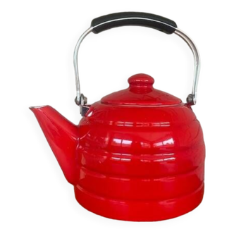Ancienne bouilloire émaillée rouge