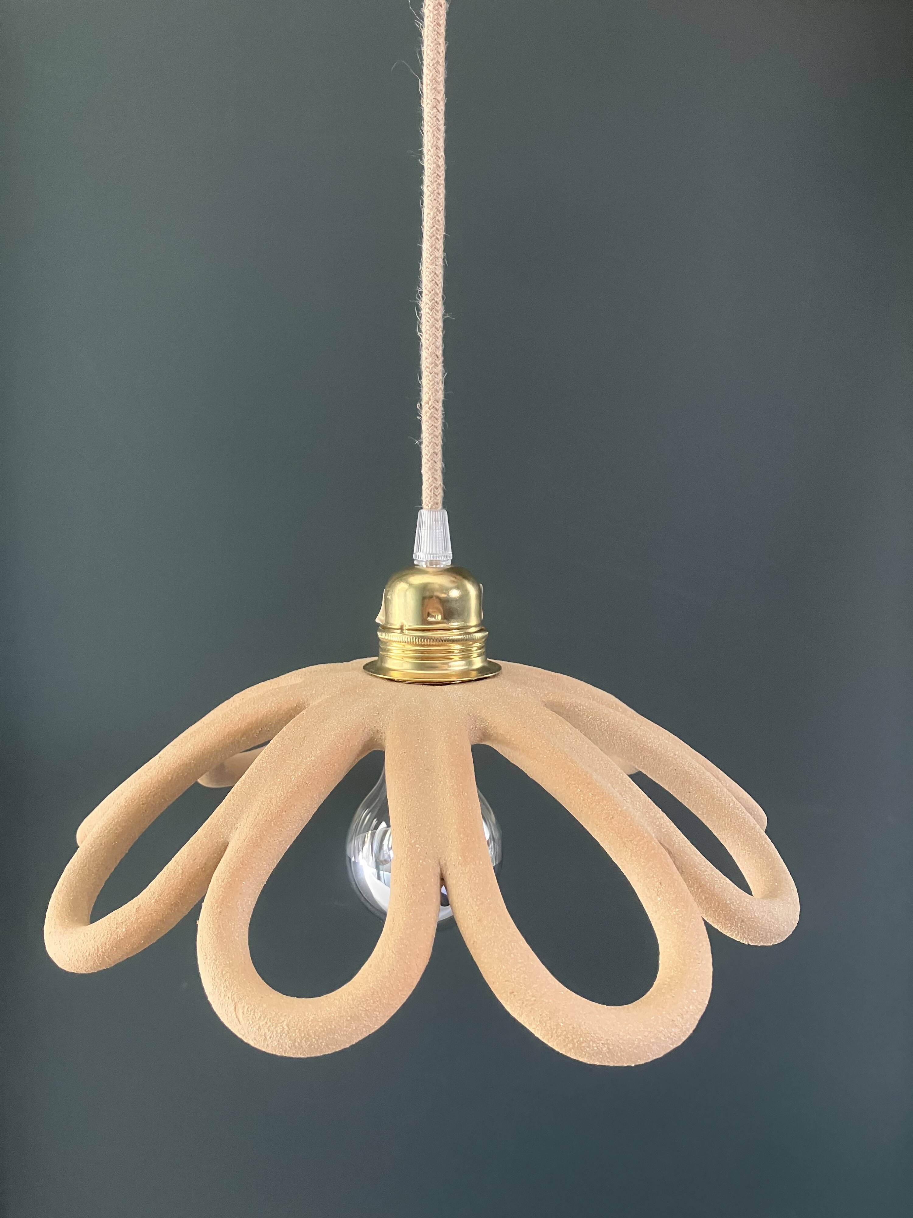 Suspension en céramique fleur en grès - artisanat français
