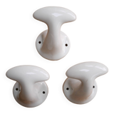 Set of 3 porcelain hooks