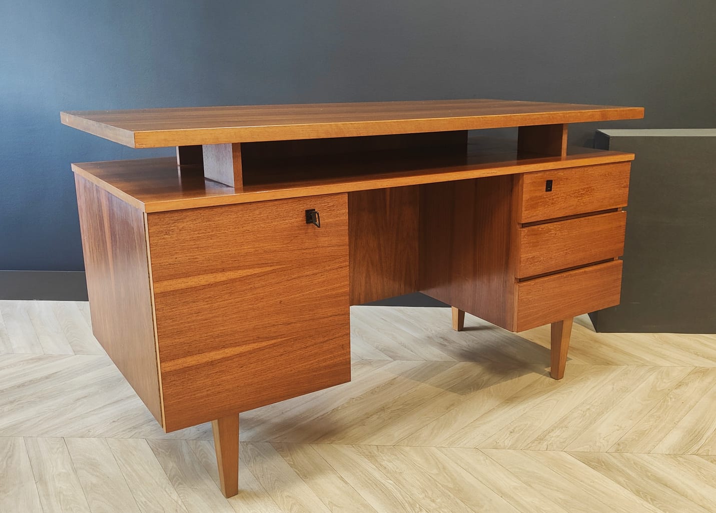 Mid Century bureau
