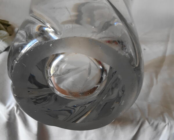 Vase Daum en cristal moulé ,années 60