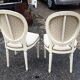 Paire de chaises médaillon Louis XVl