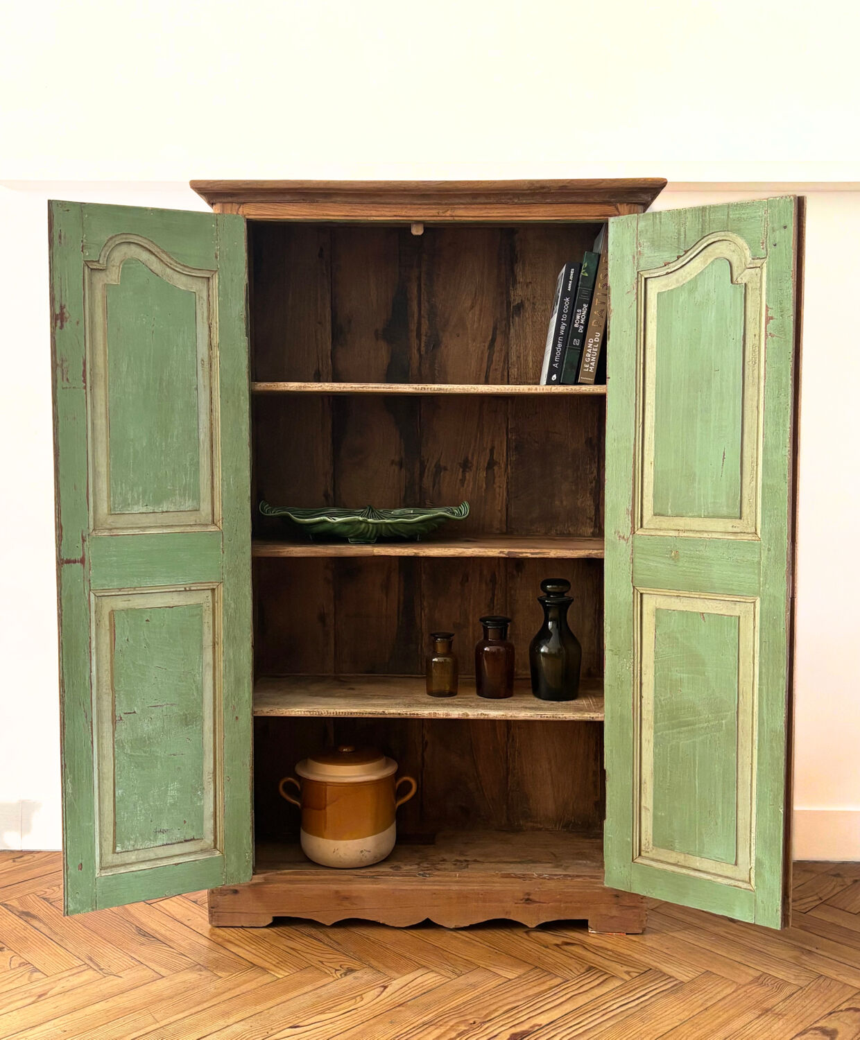 Small Provençal-style oak wardrobe