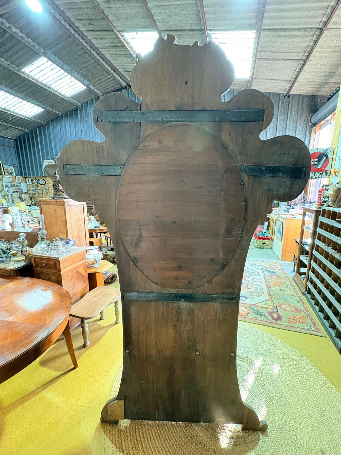 Grand porte-manteau Art Nouveau en bois sculpté – vers 1900