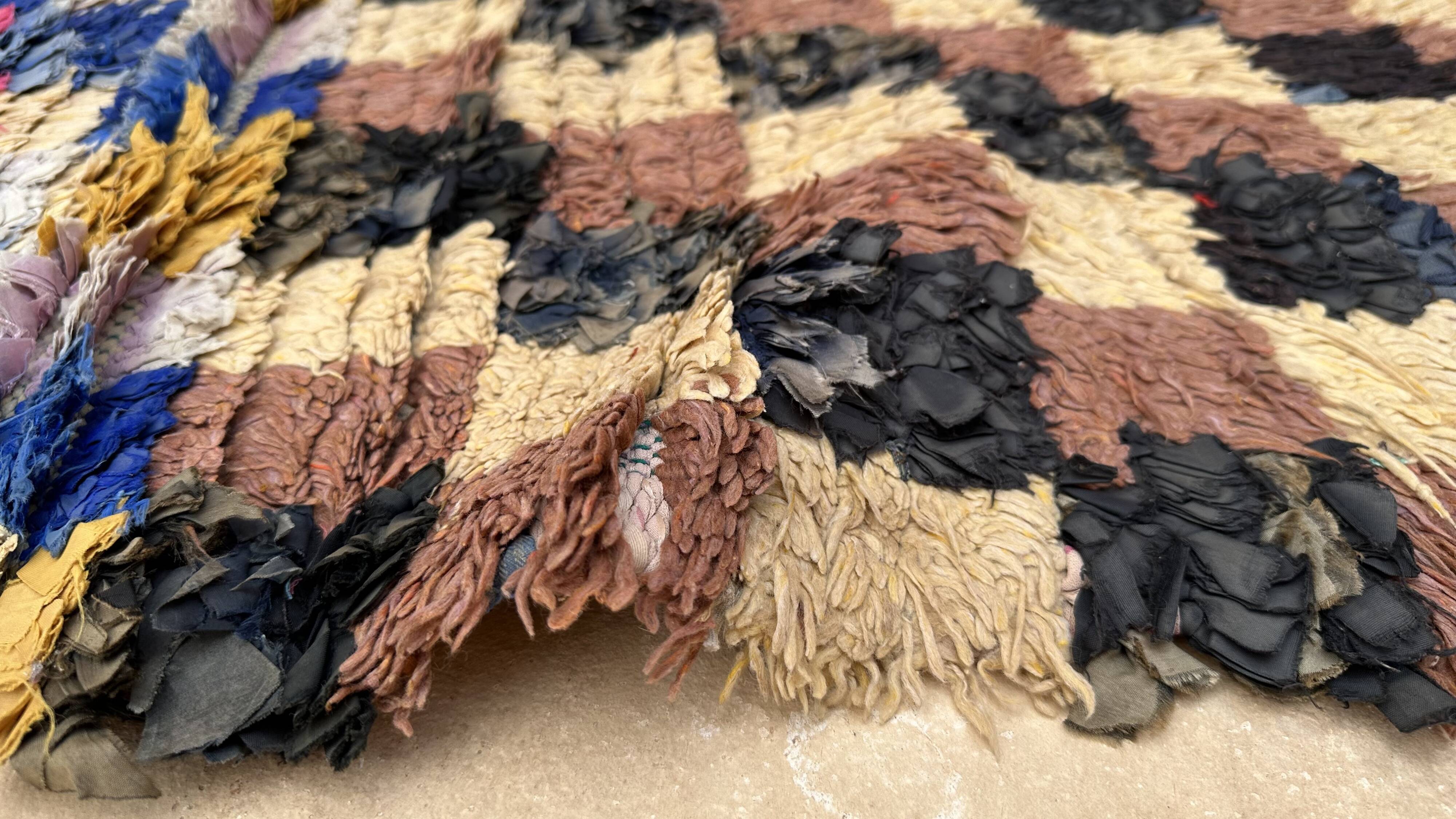 Colorful Boucherouite Berber rug - 93 x 134 cm