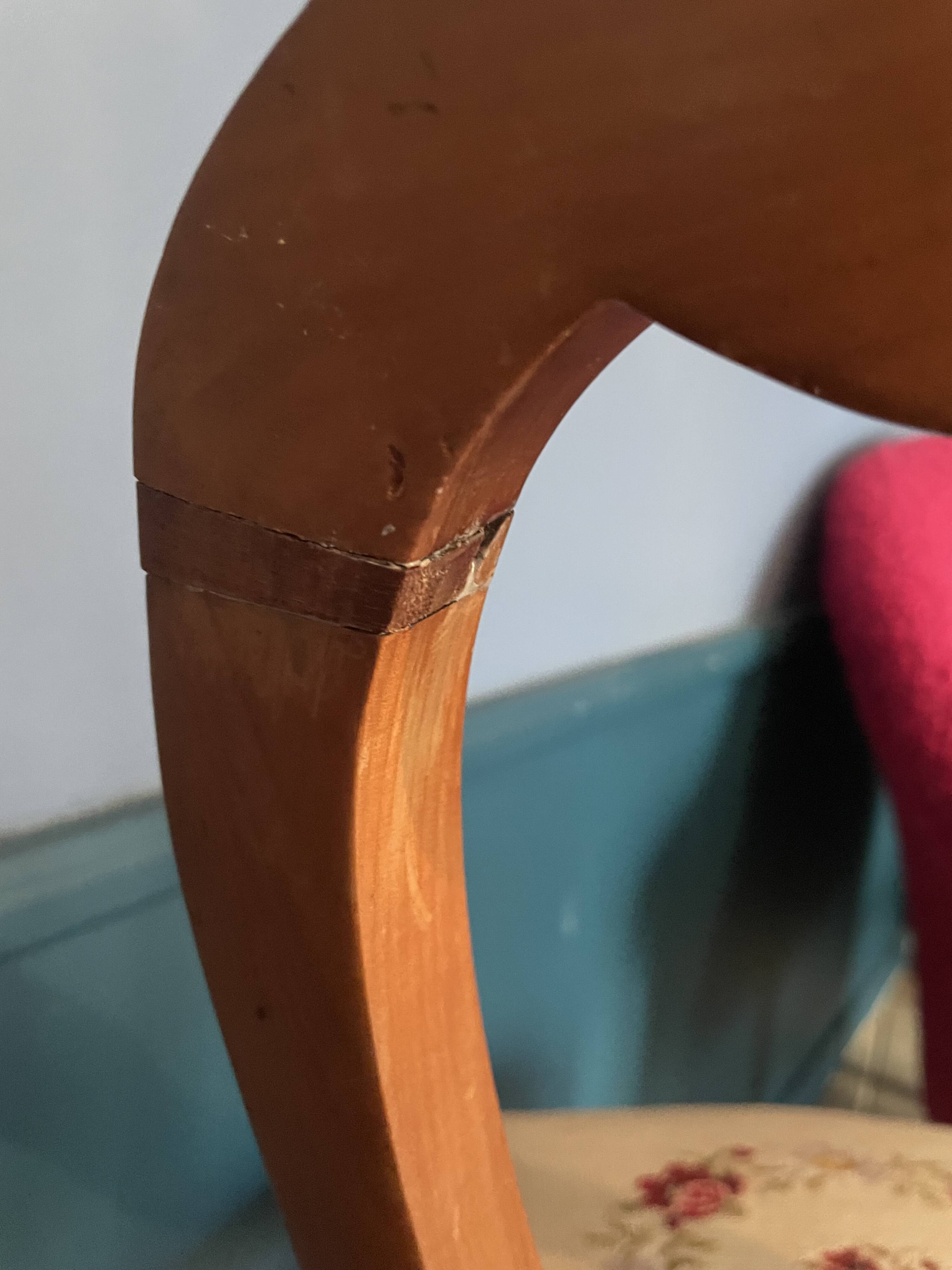 Chaise capitonnée