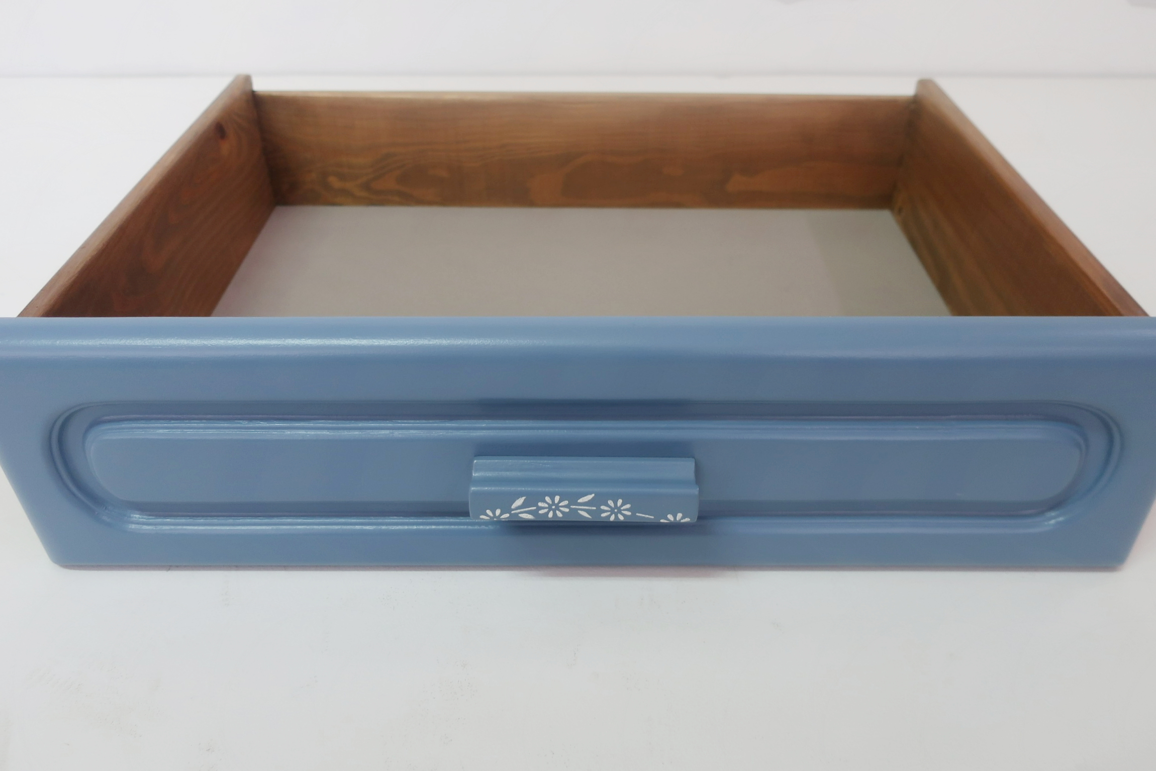 Chest of drawers in mahogany