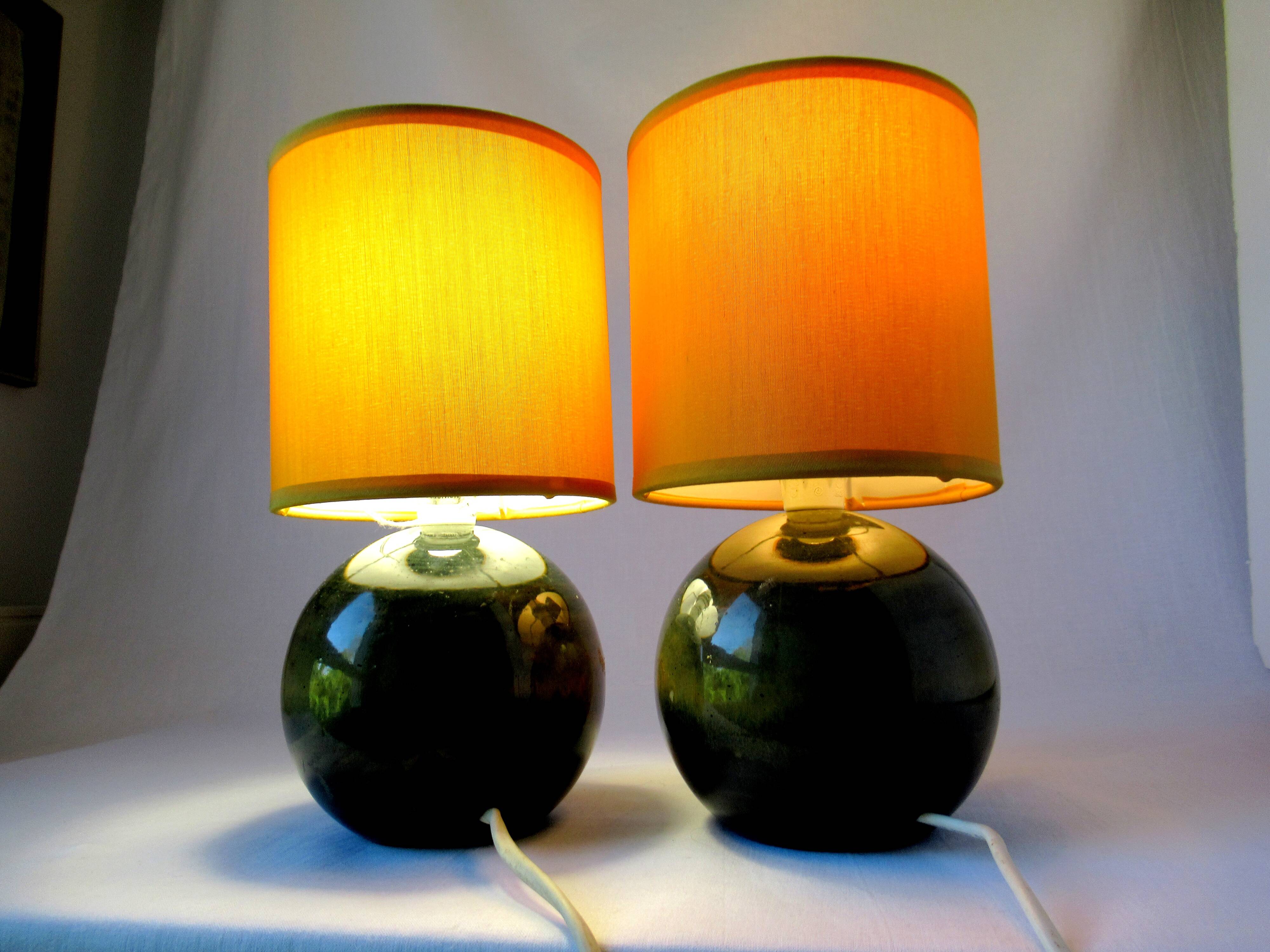BEDSIDE LAMP