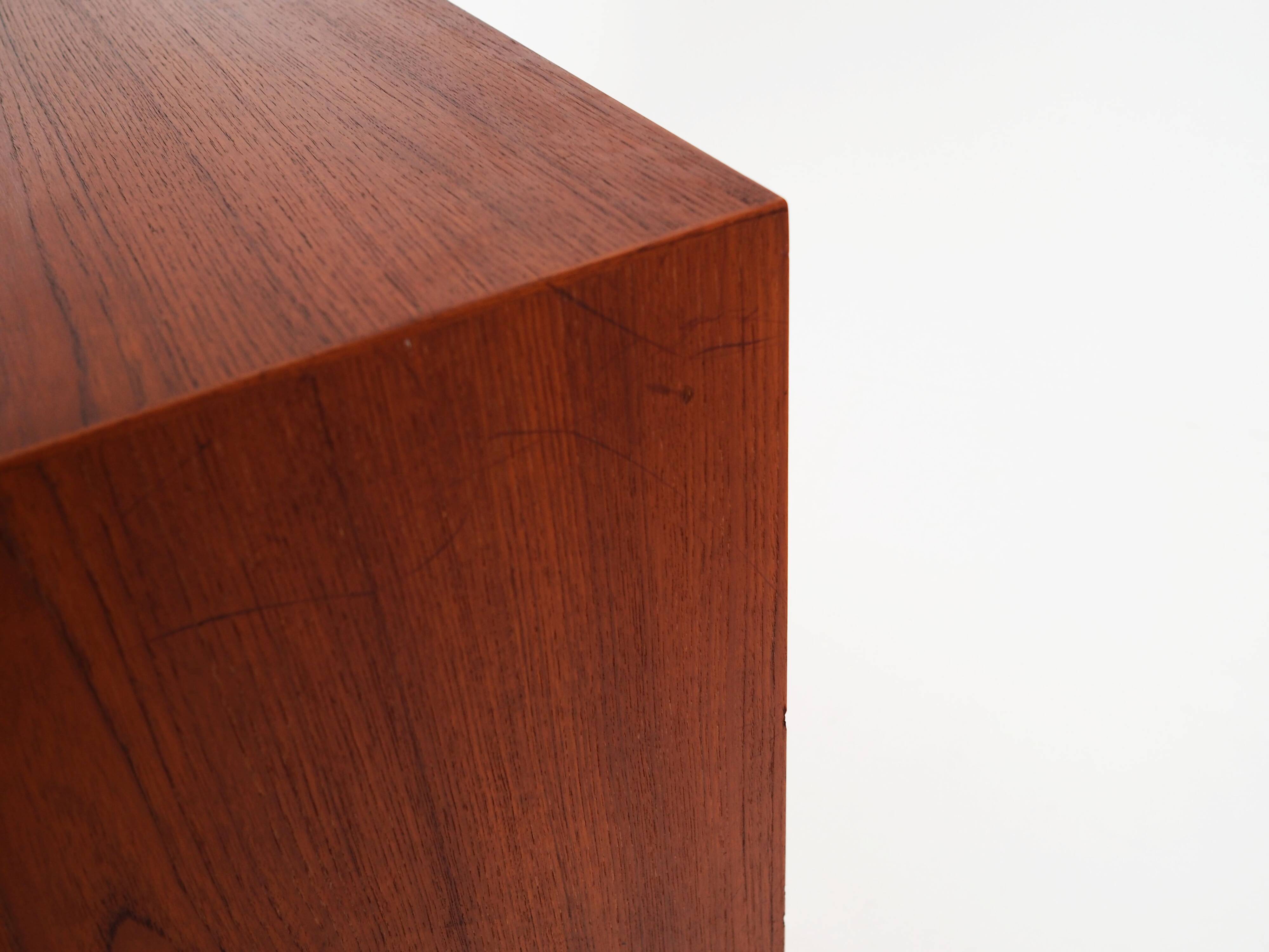 Highboard tekowy, duński design, lata 70, produkcja: Dania
