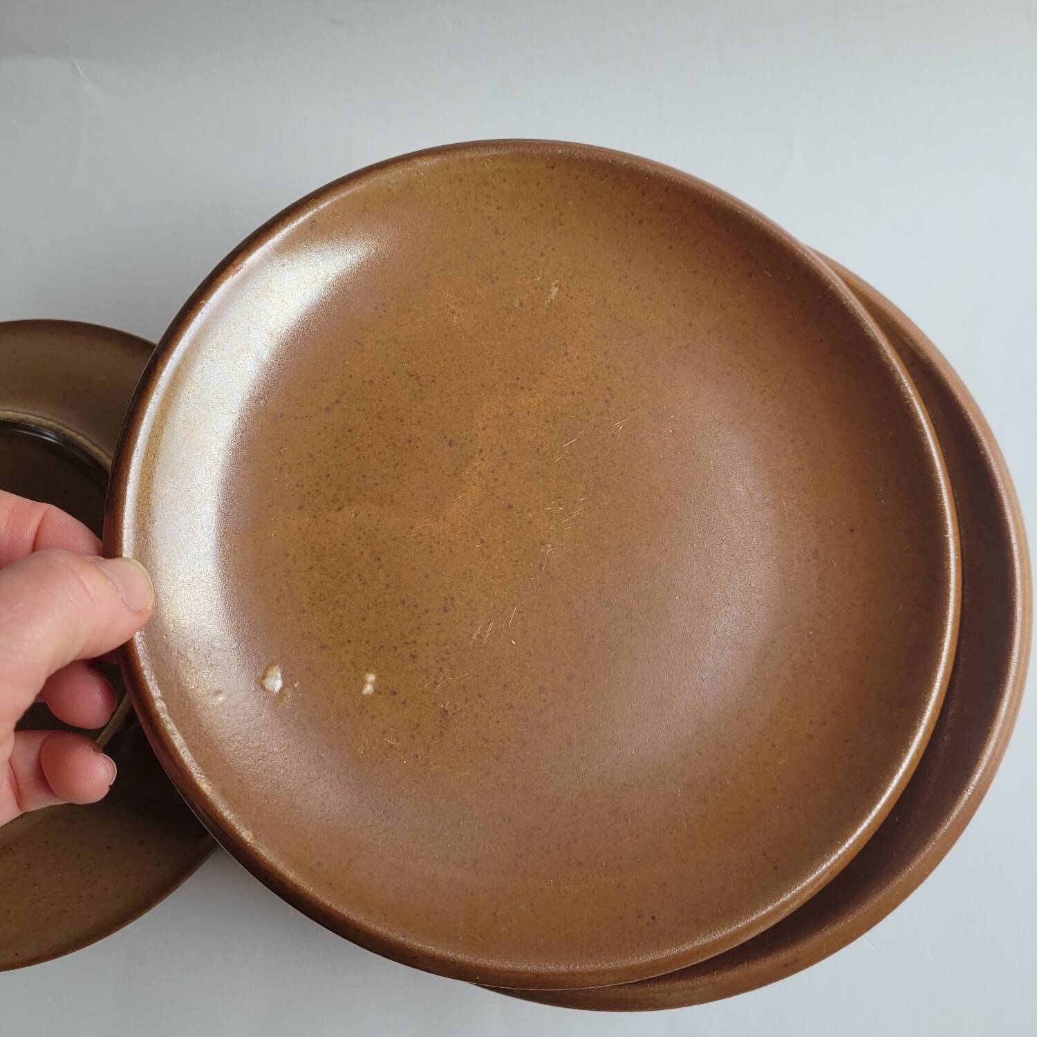 Stoneware dessert plates