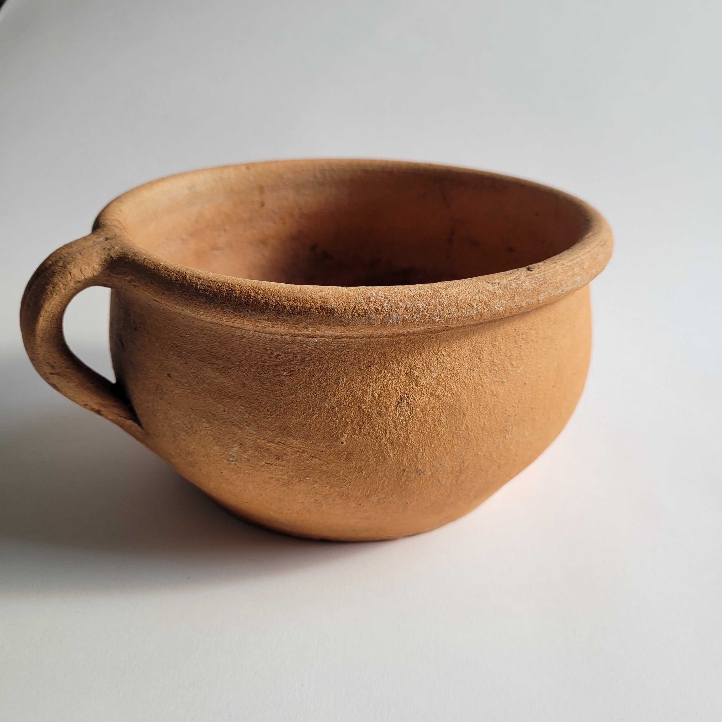 Terracotta handle pot/ pot cover