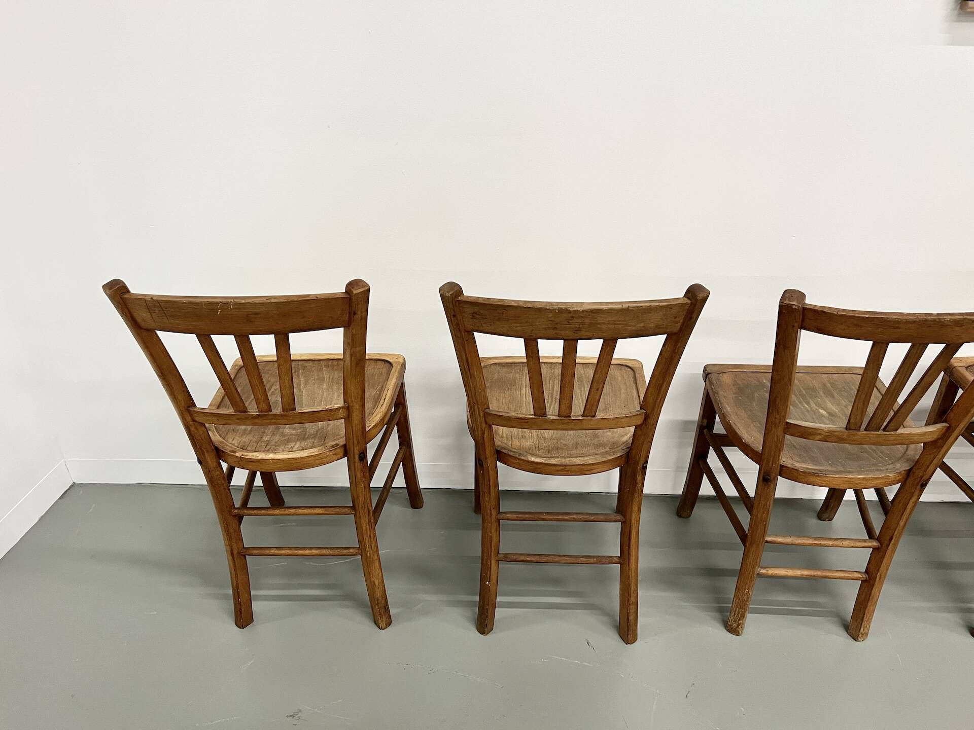 Set of 5 bistro chairs