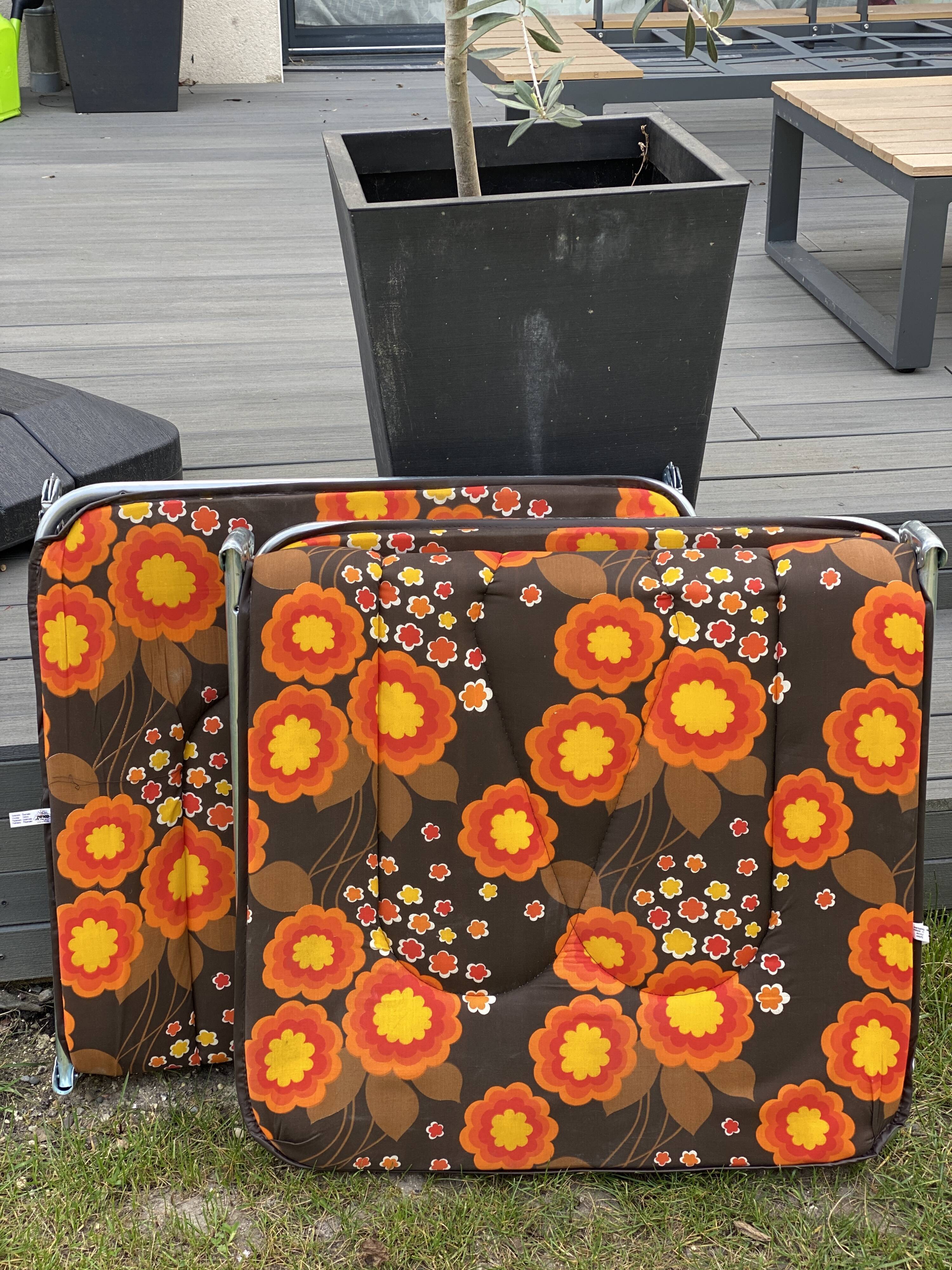 Pair of vintage sunbeds