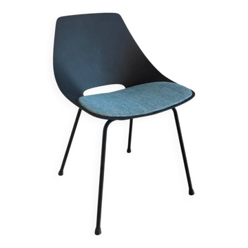 Barrel model chair by Pierre Guariche