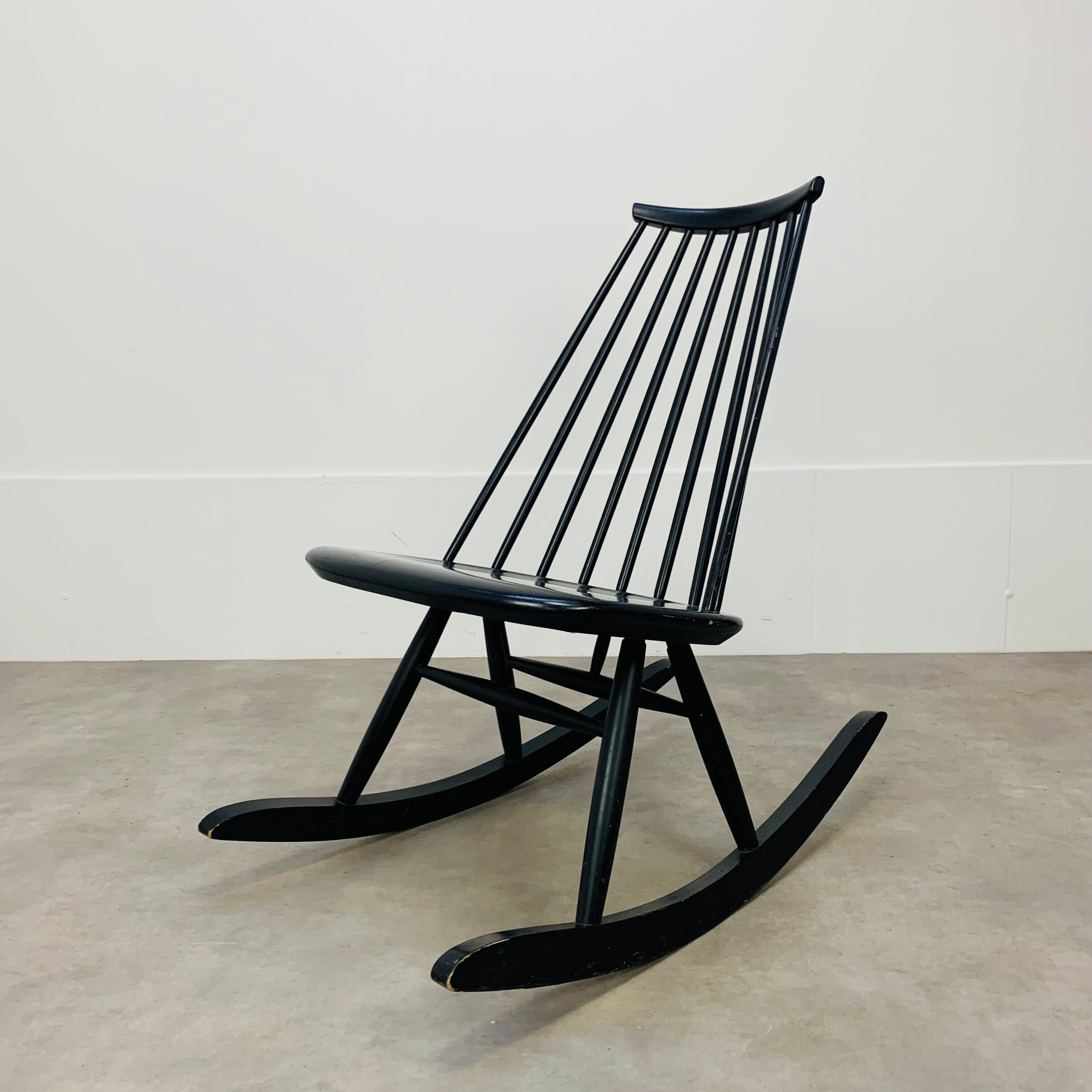 Rocking Chair Mademoiselle by Ilmari Tapiovaara 60s