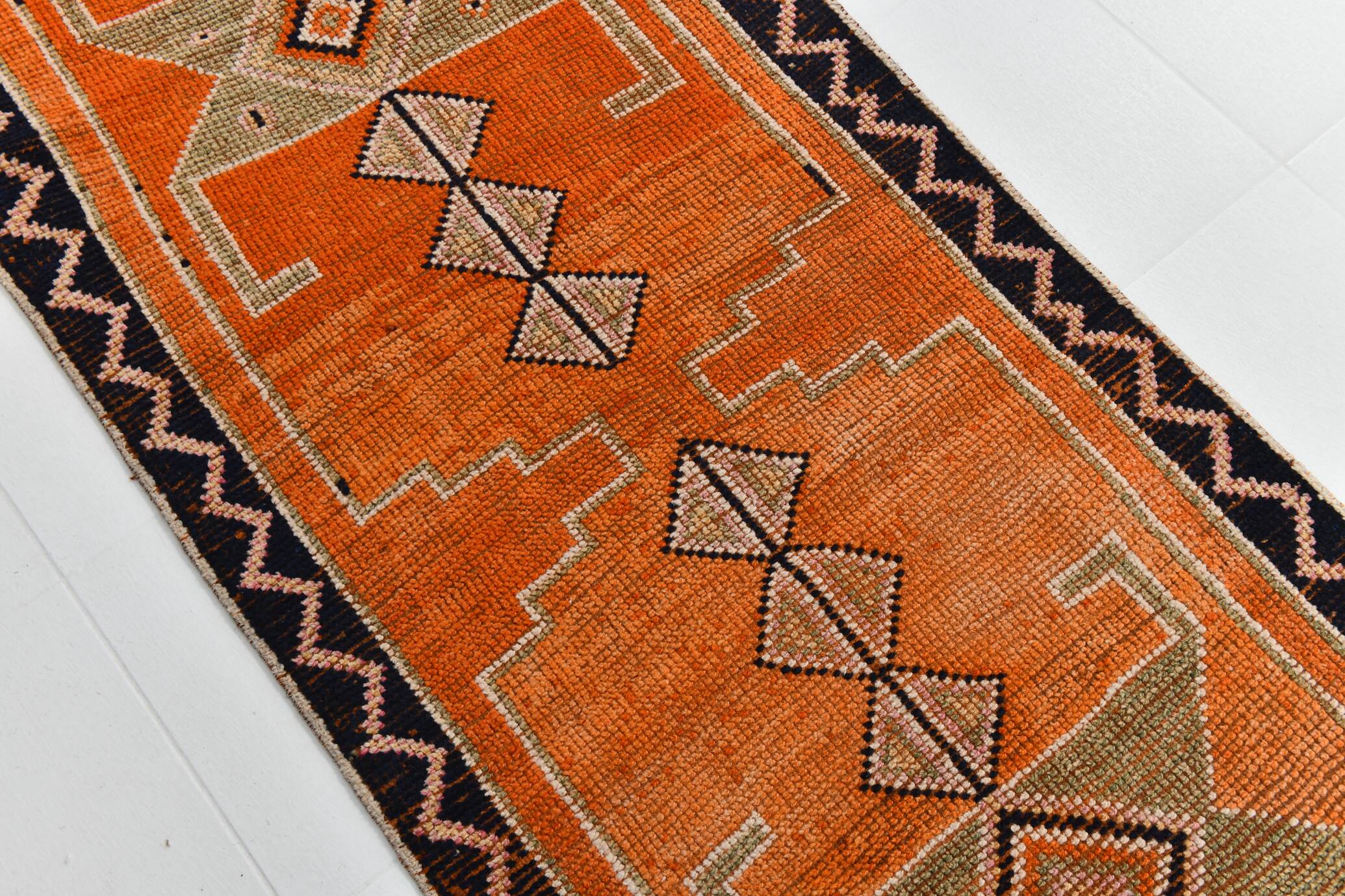 Pumkin Orange Pattern Vintage Runner Rug, 88x291 Cm