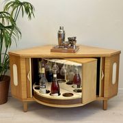 Cabinet de bar vintage « speakeasy »