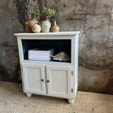 Small almond milk buffet