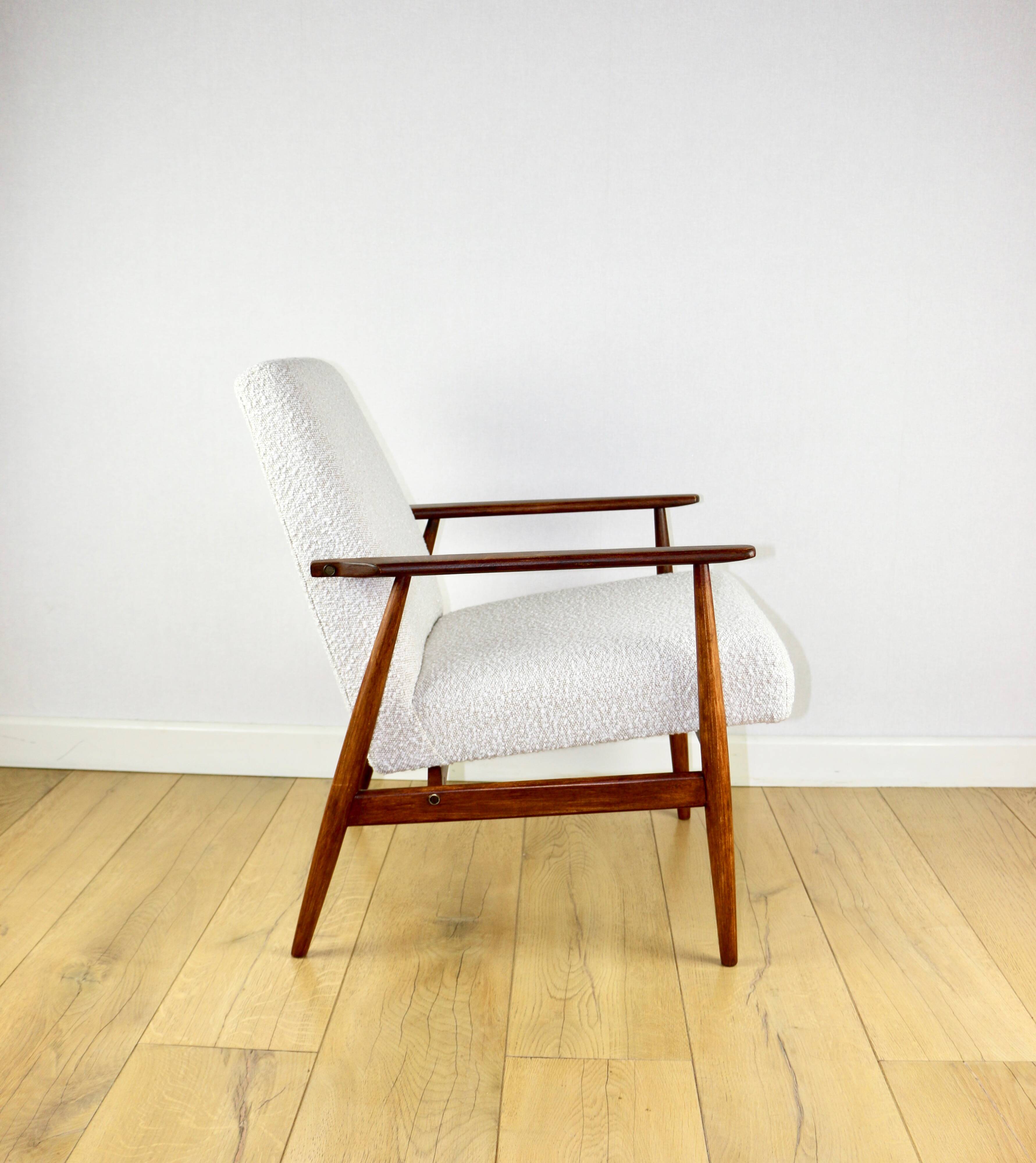 Armchair 'Lis', 1970s, white boucle, design by Henryk Lis - dark wood - 2 pieces available