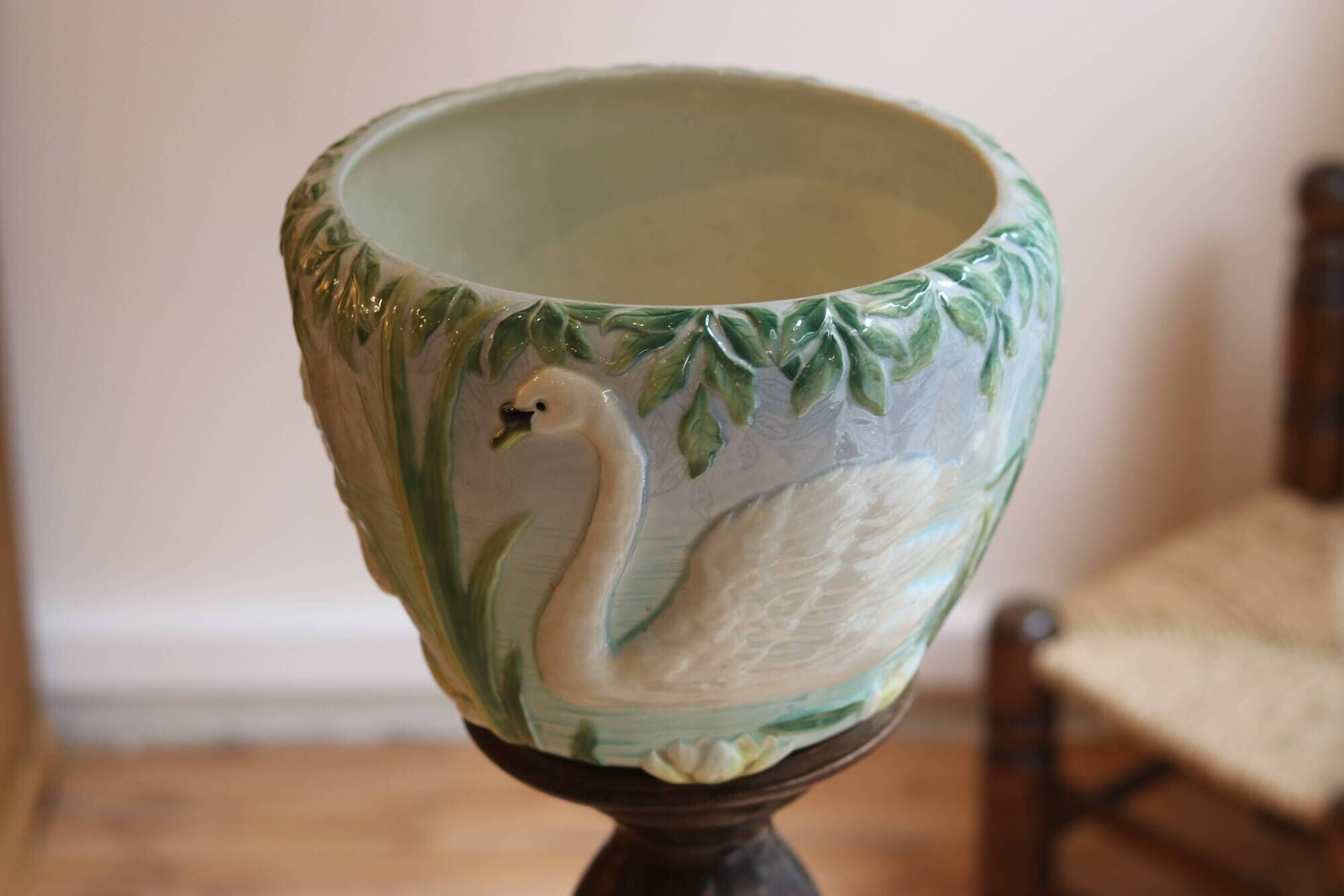 Cache-pot in earthenware Art Nouveau, Saint-Clément factory, around 1900.