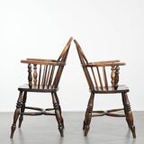 English antique set of 2 Windsor chairs with character, beautiful colouring