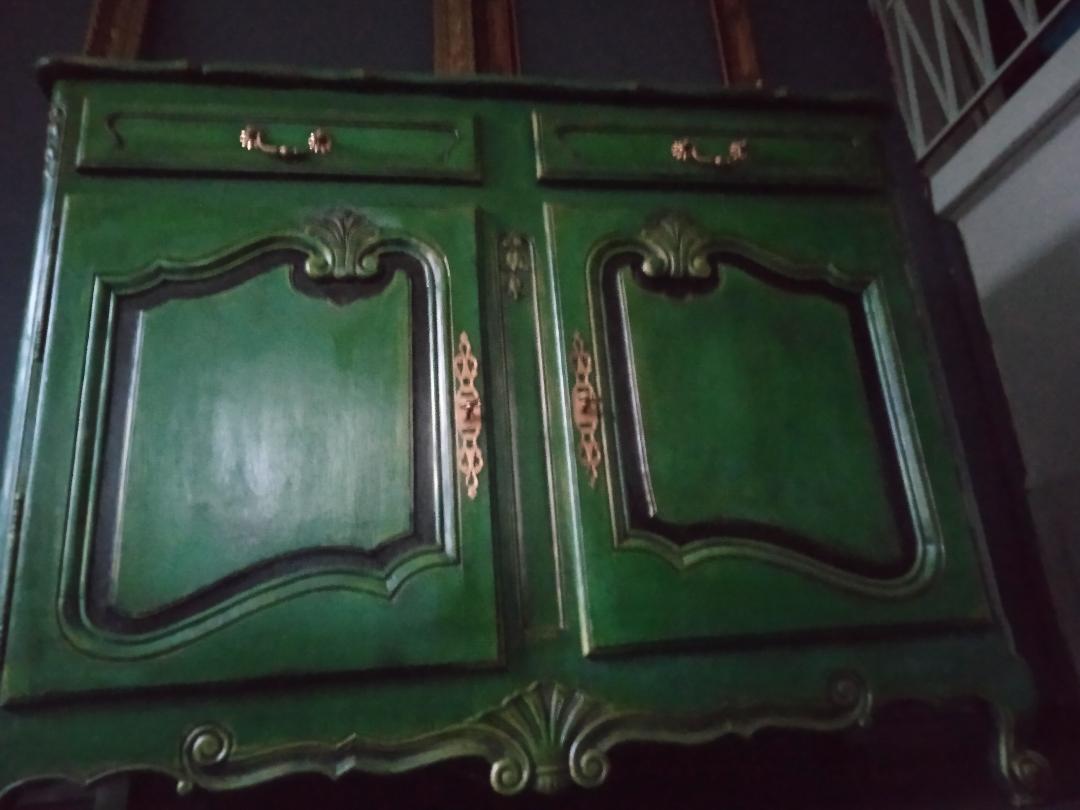Buffet style Louis XV green and golden cerusé.